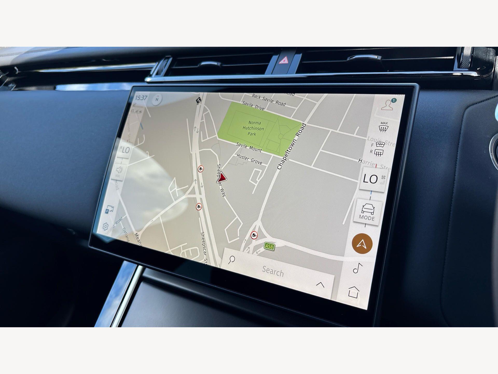 Land Rover Range Rover Velar view 13
