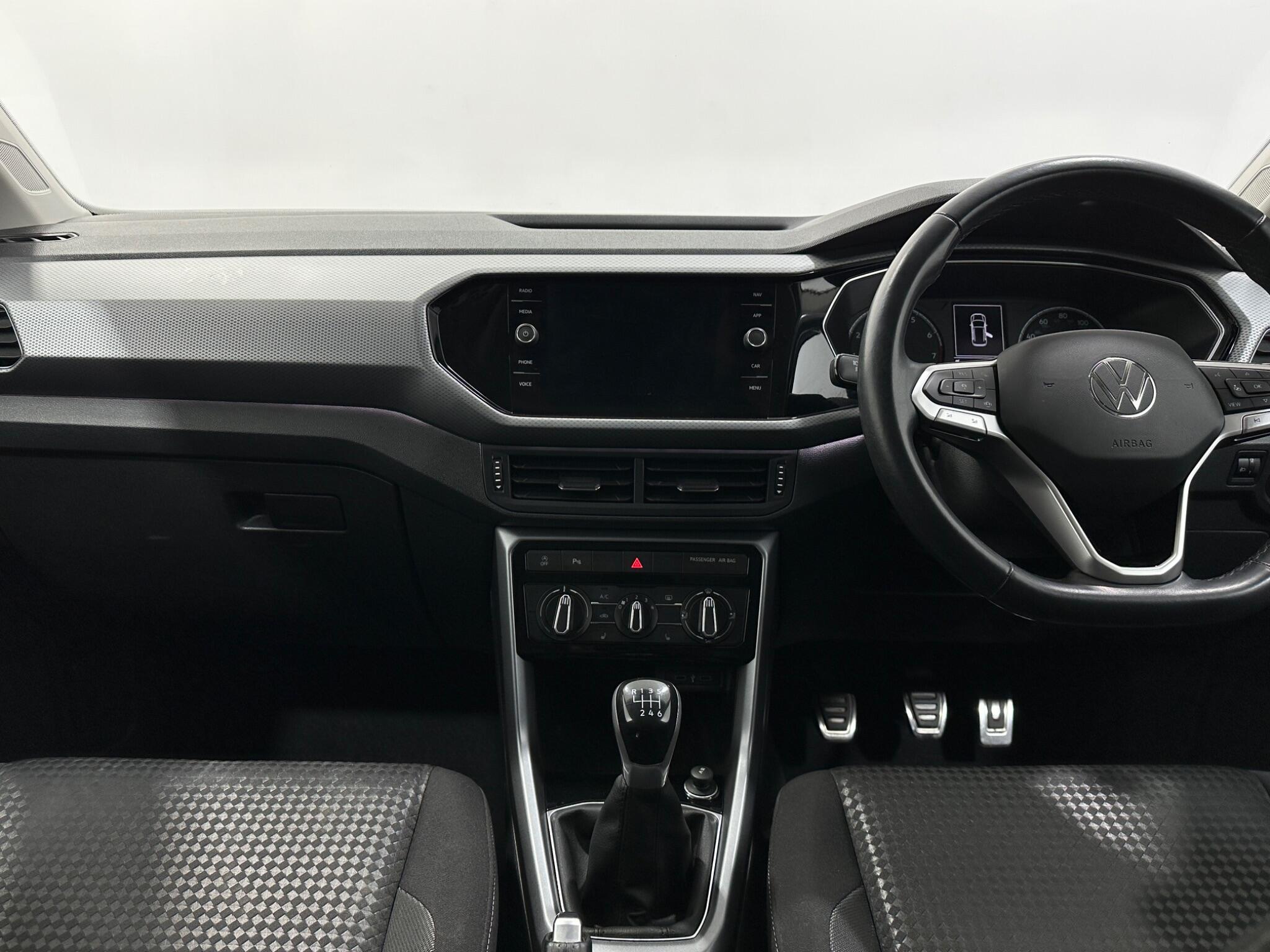 Volkswagen T-Cross view 20