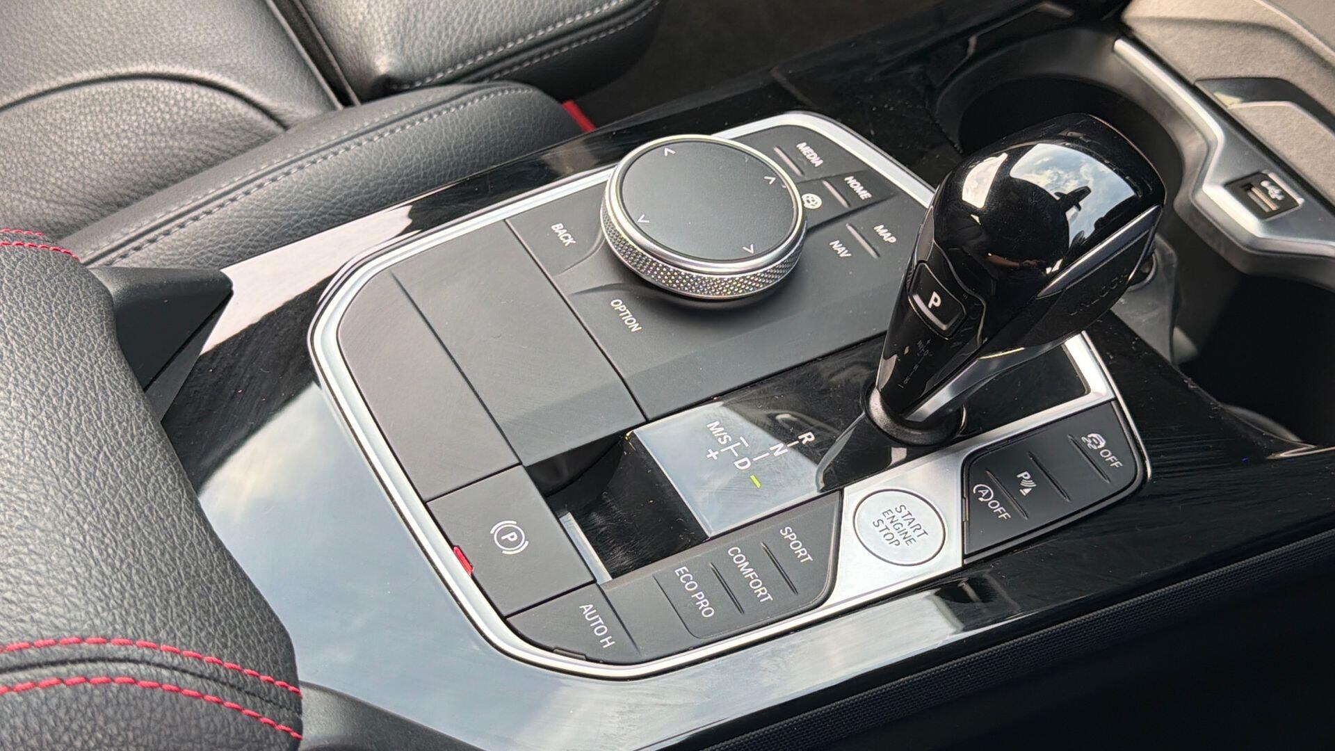 BMW 1 Series view 10