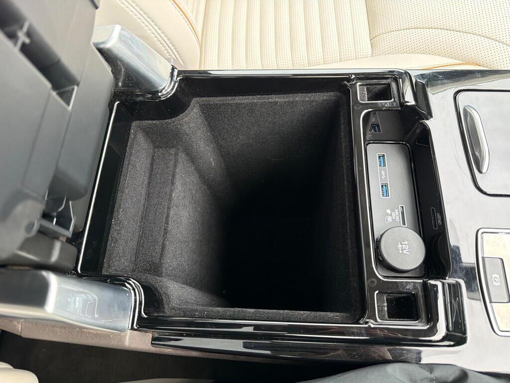 Land Rover Discovery view 49