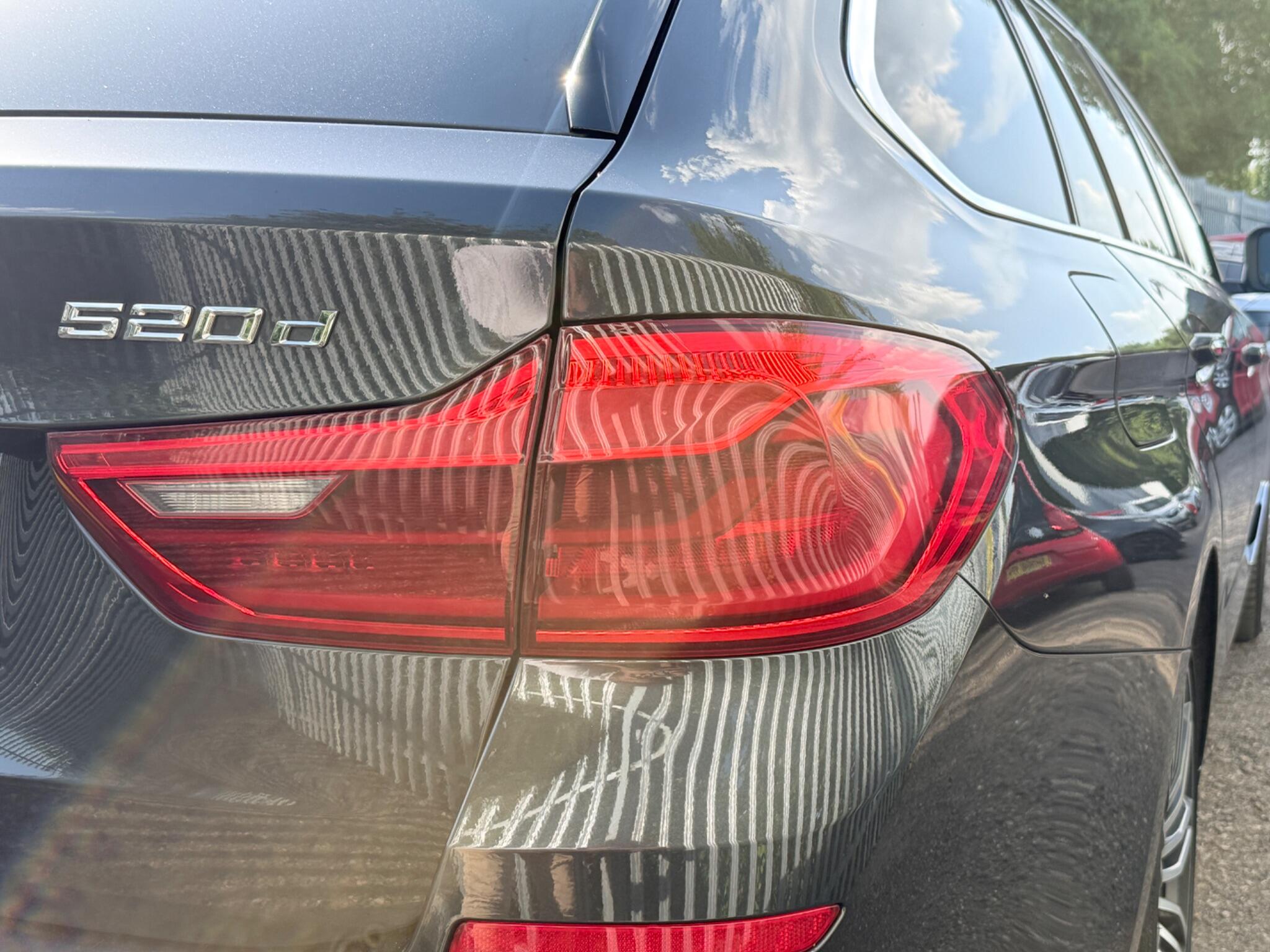 2017 BMW 5 Series image 58