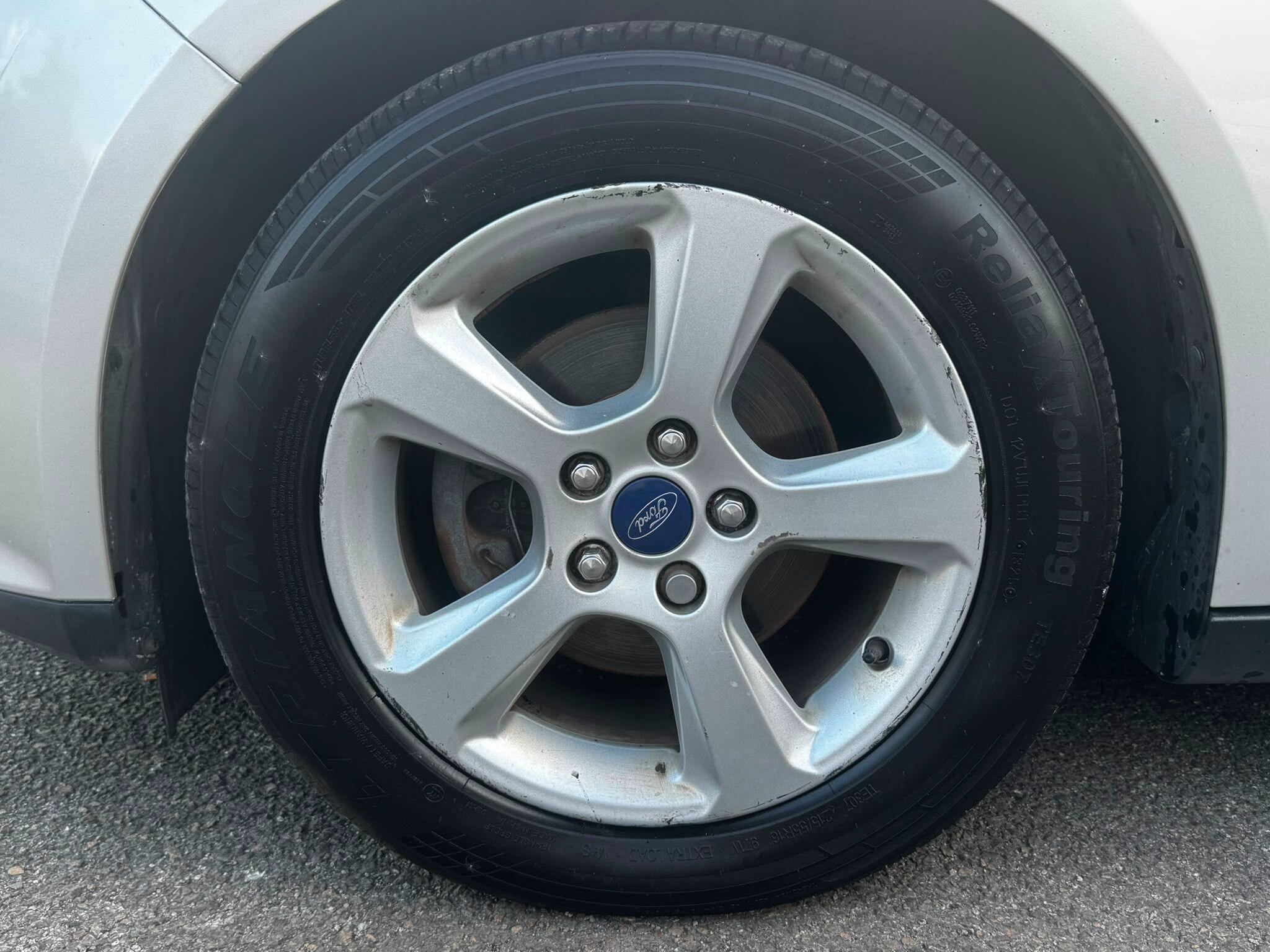 Ford Focus view 52