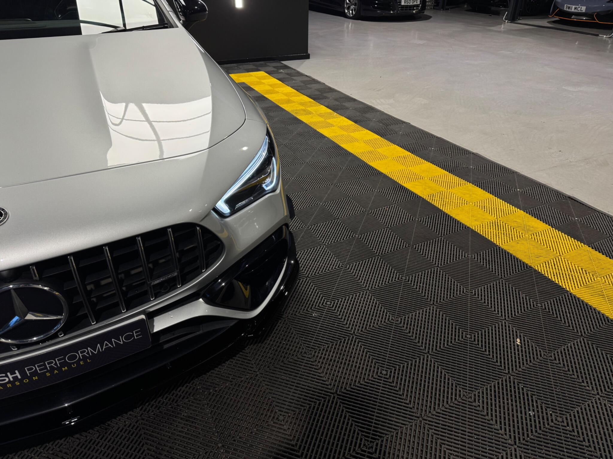 Mercedes-Benz Cla view 11