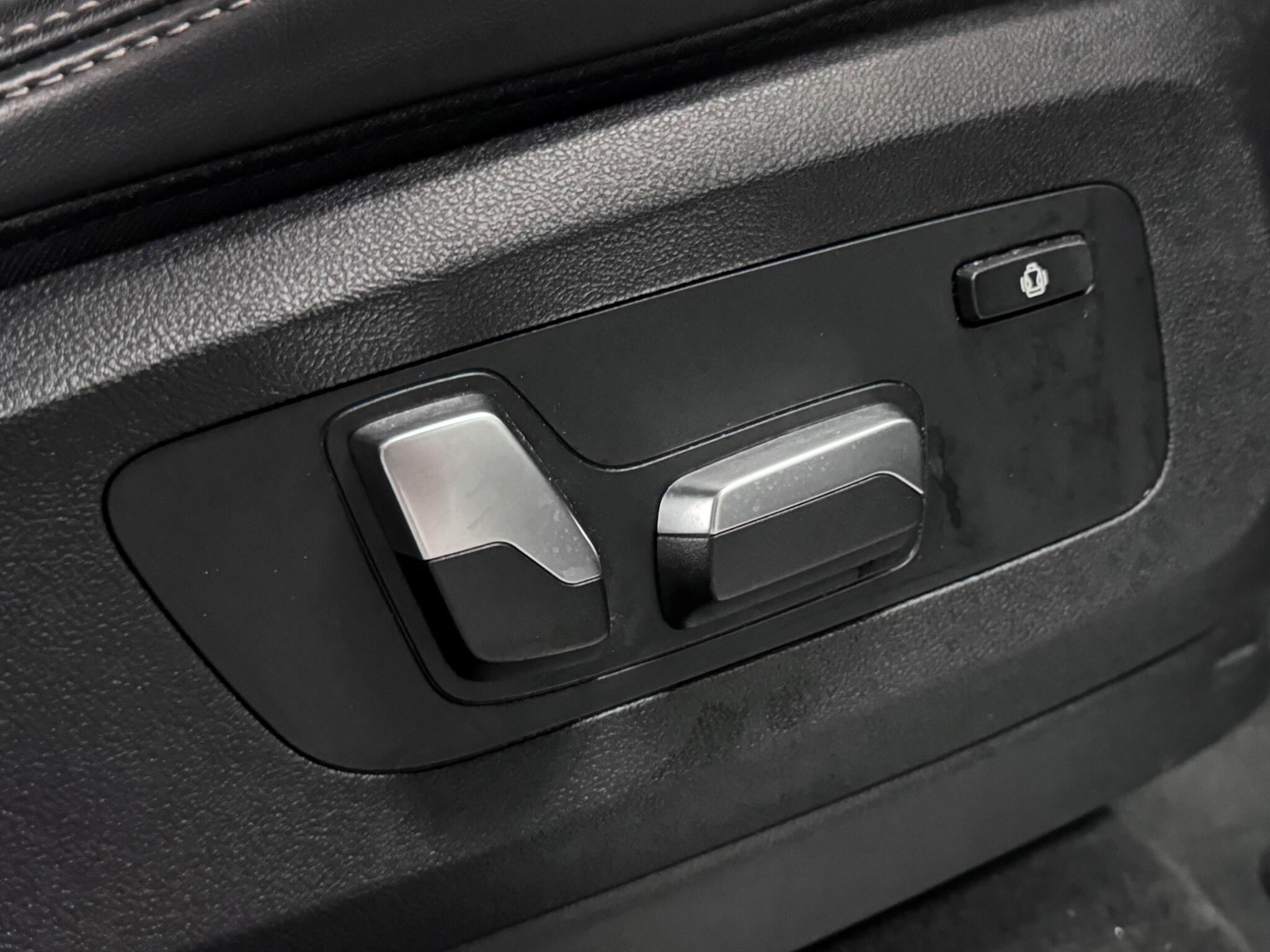 BMW X5 view 24