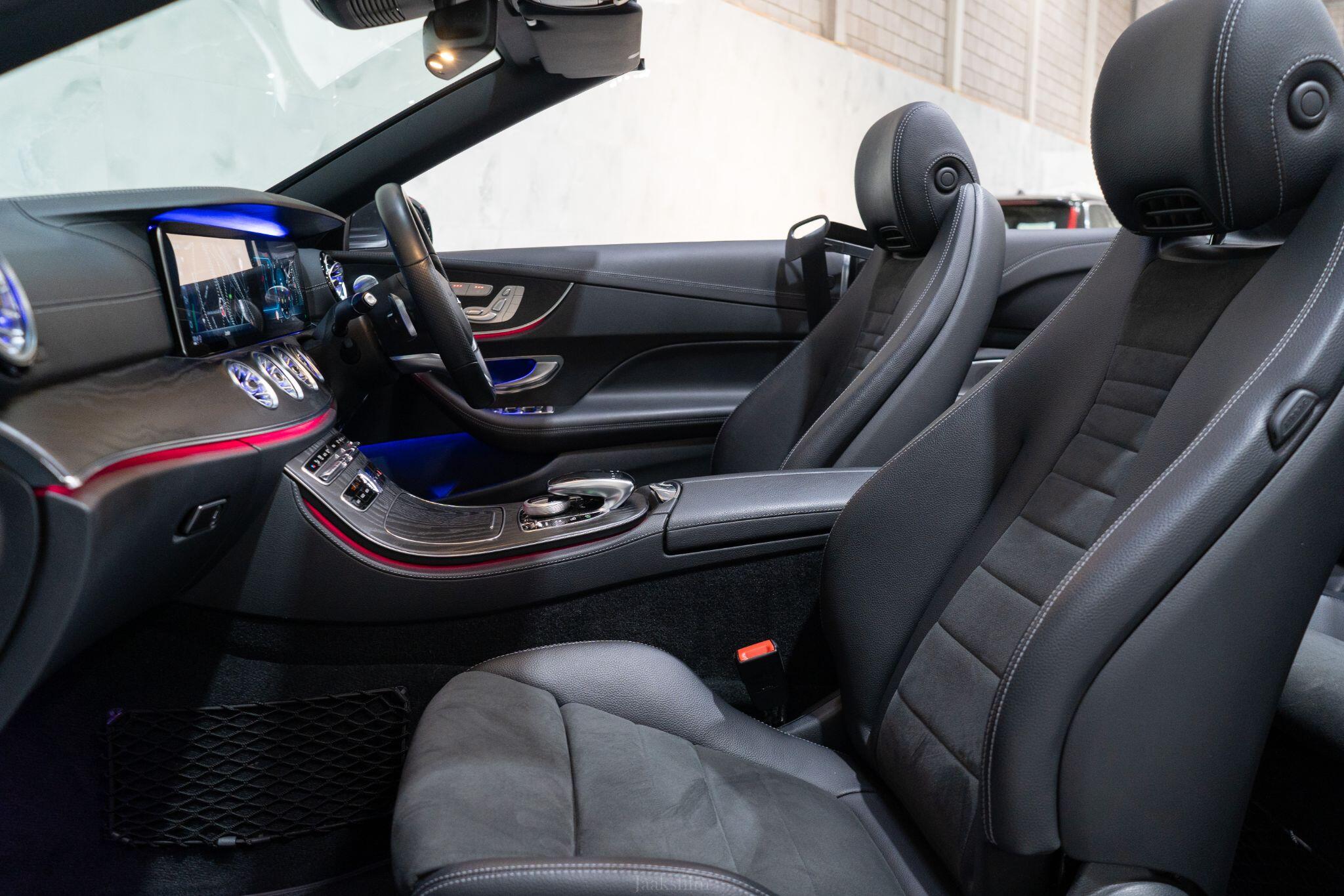 Mercedes-Benz E-Class view 16