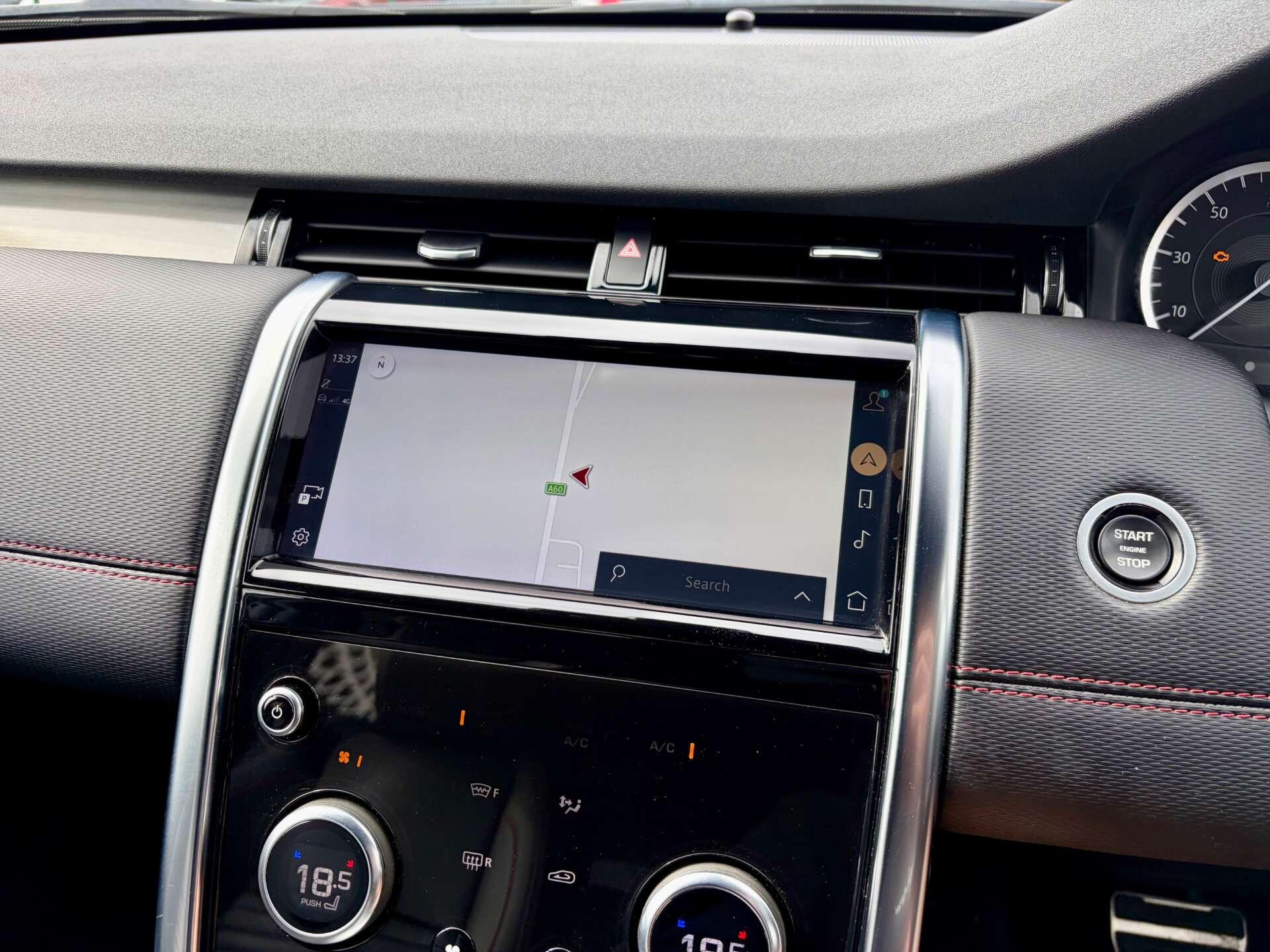 Land Rover Discovery Sport view 46