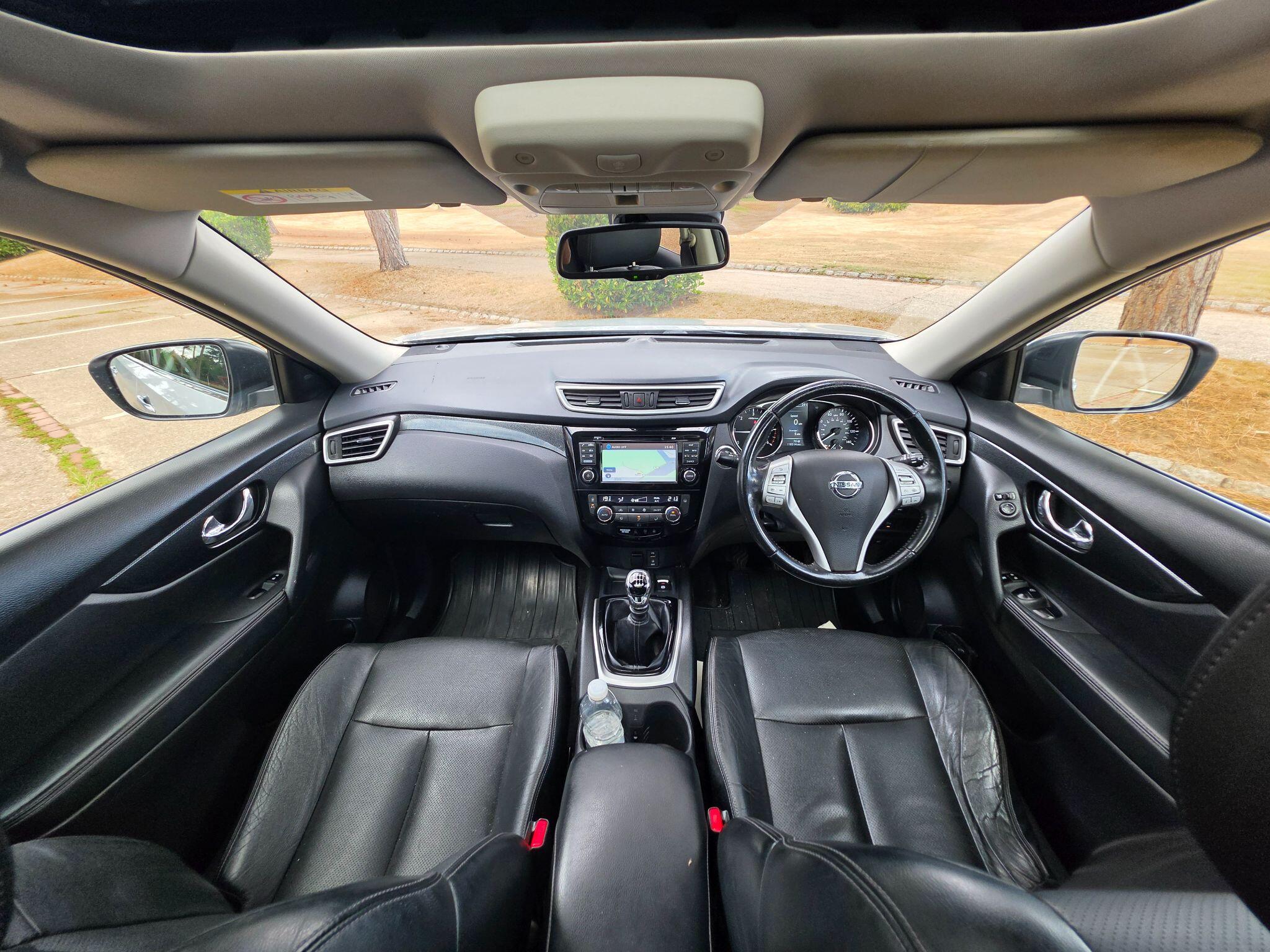 Nissan X-Trail view 14