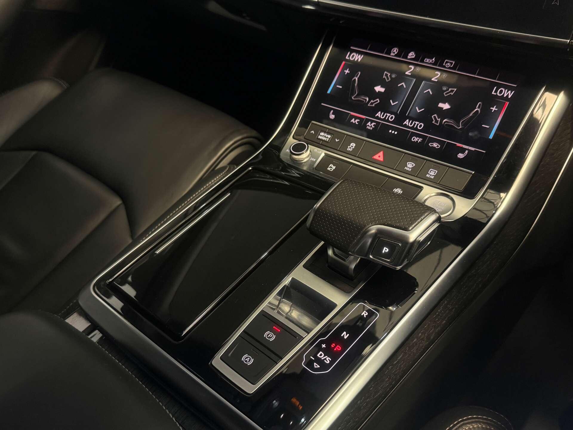 Audi Q7 view 27