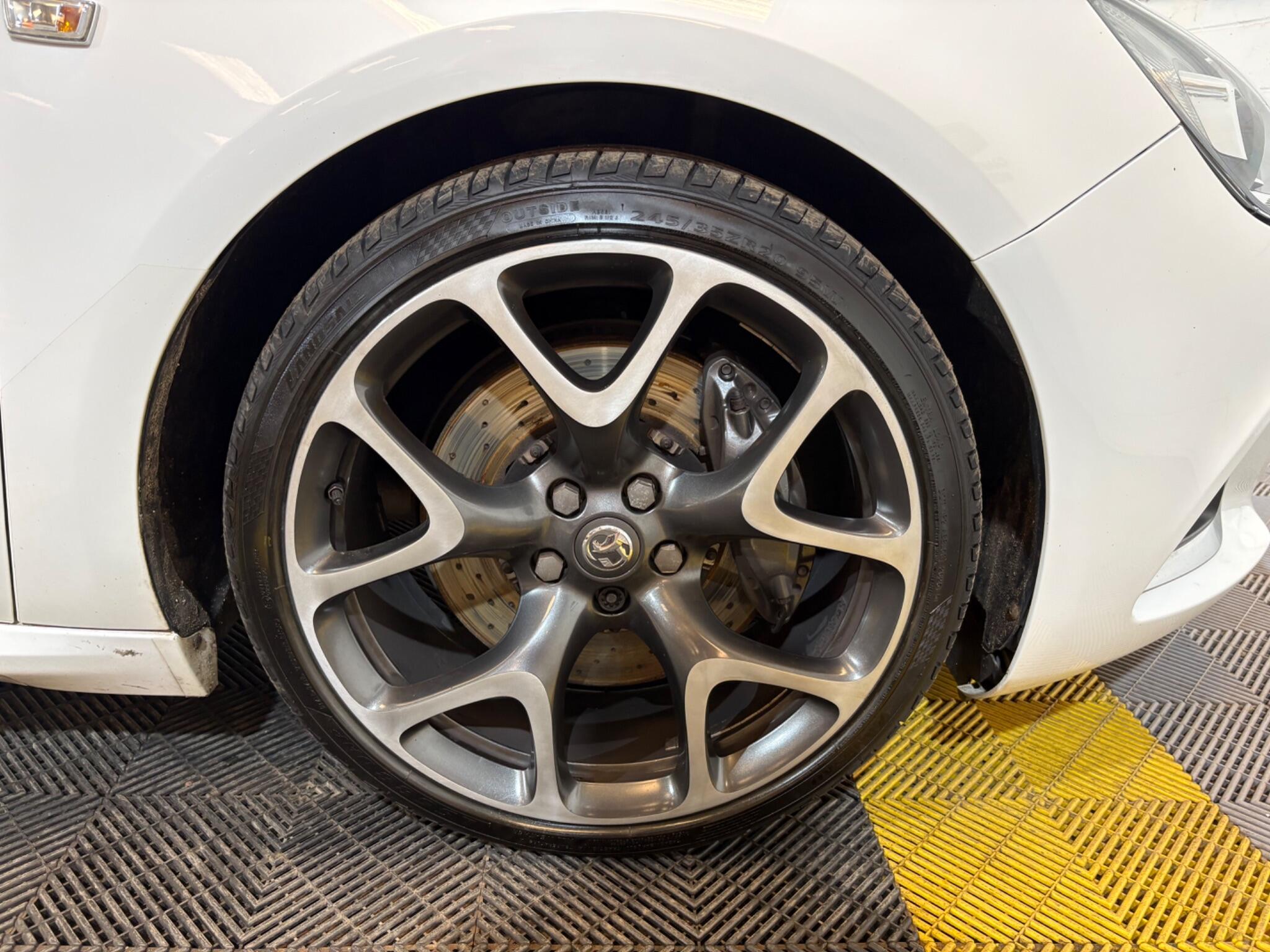 Vauxhall Astra GTC view 37