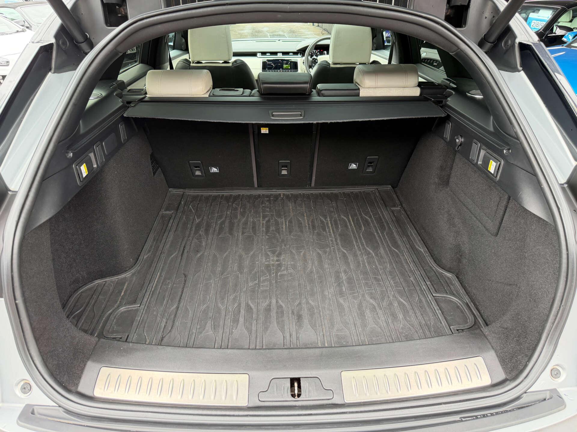 Land Rover Range Rover Velar view 22