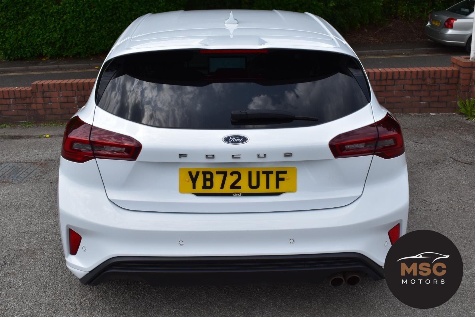 Ford Focus view 15