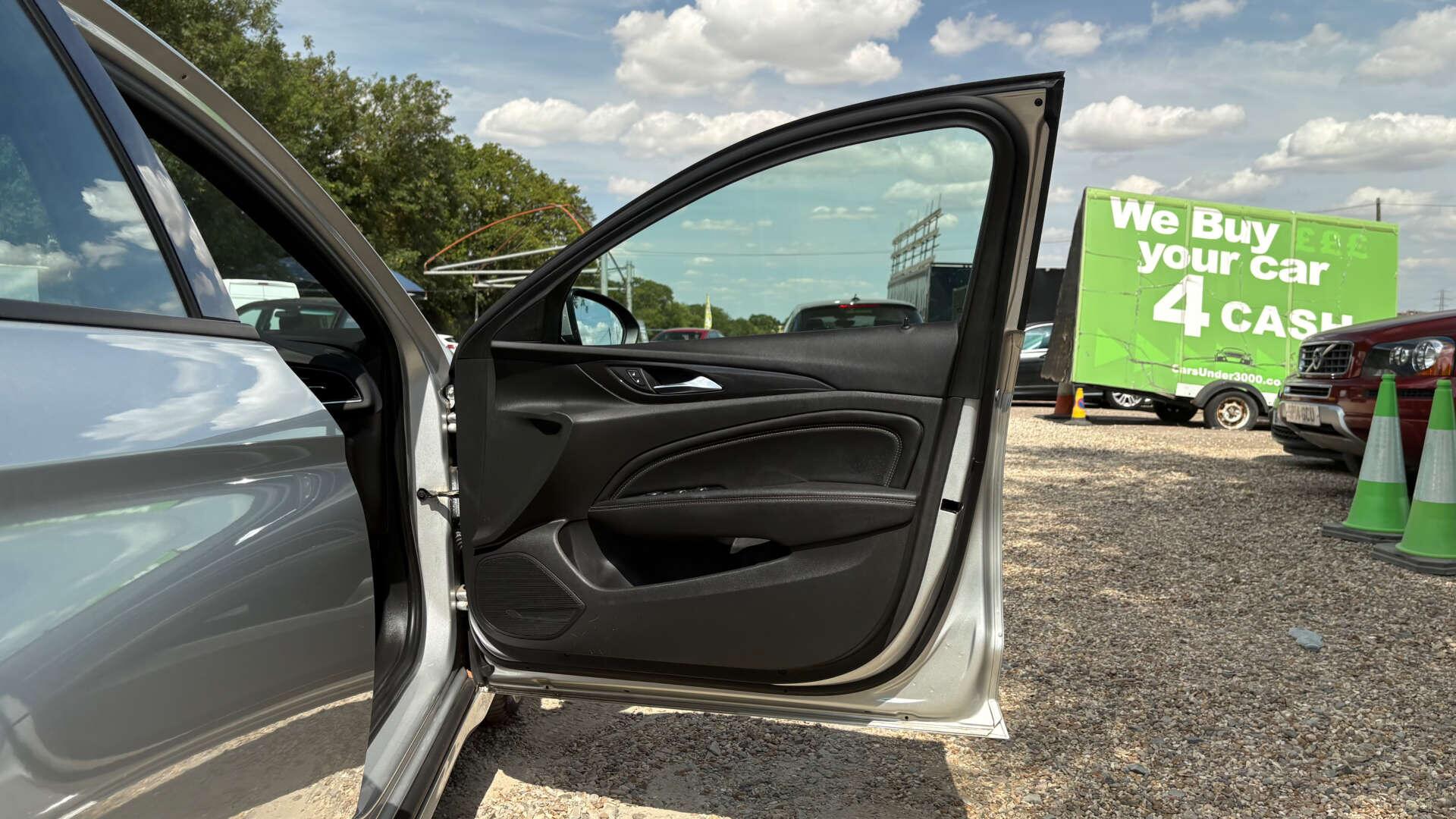 Vauxhall Insignia view 43