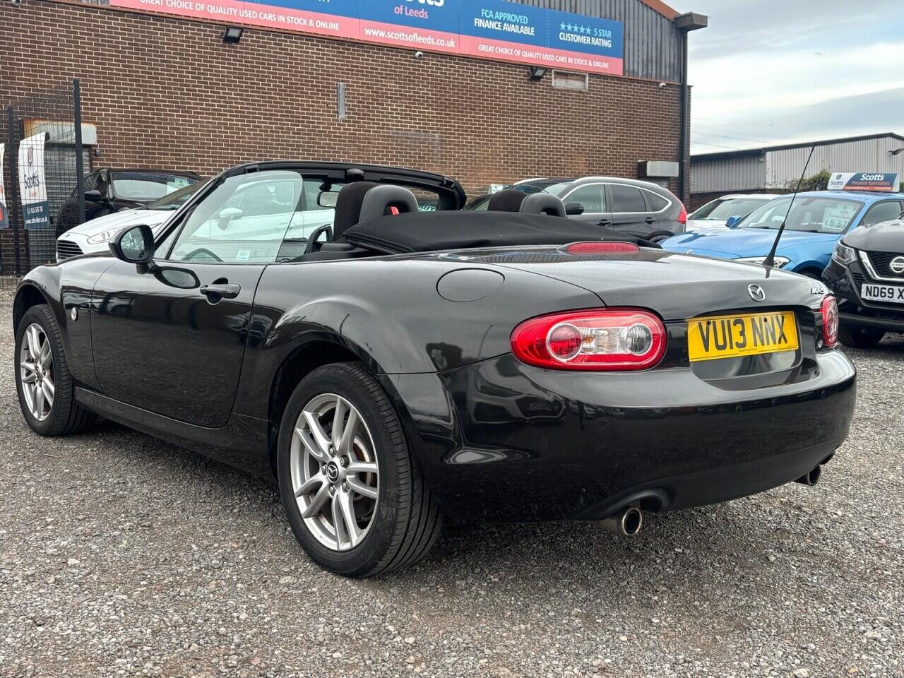 Mazda MX-5 view 5