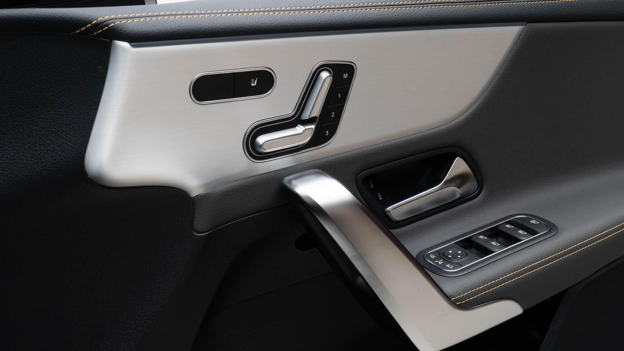 Mercedes-Benz A-Class view 32