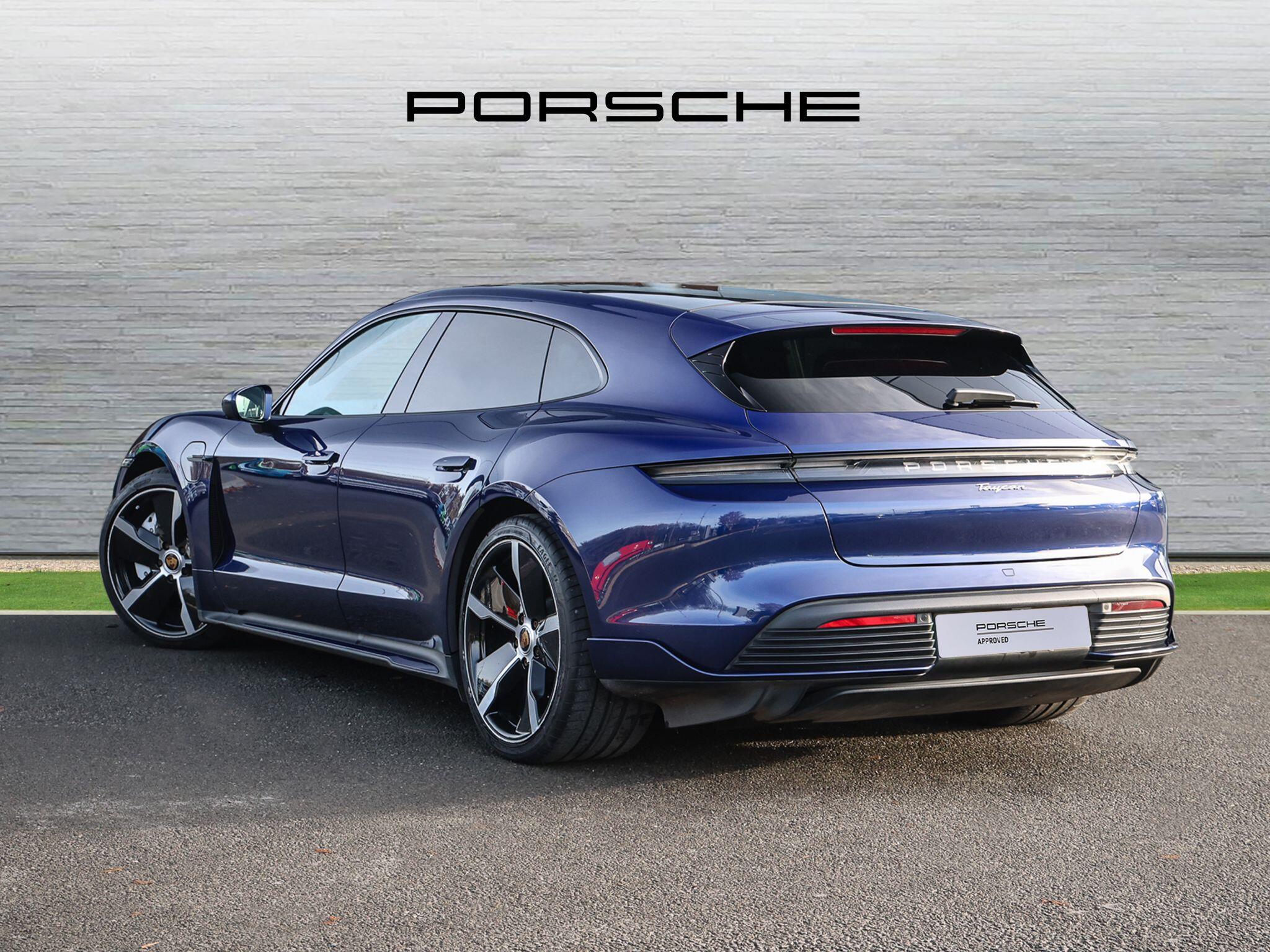 Porsche Taycan view 34