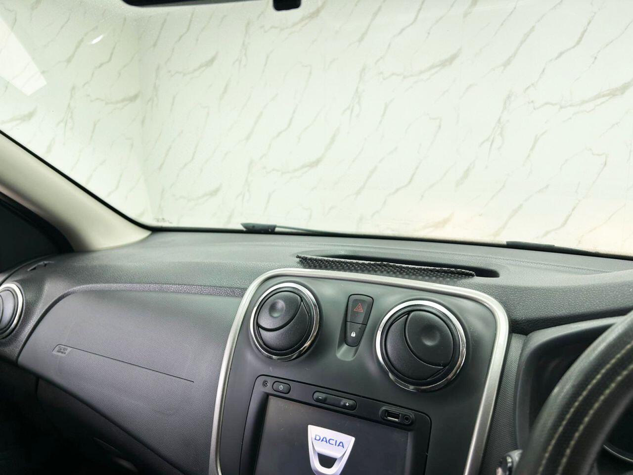 Dacia Sandero view 15