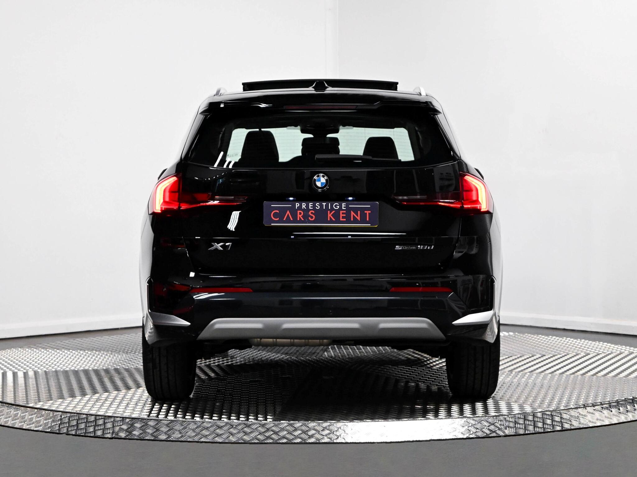 BMW X1 view 21