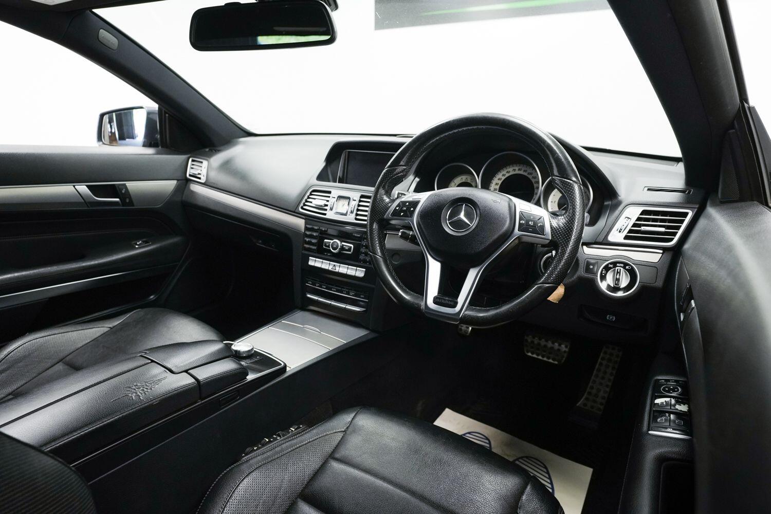 Mercedes-Benz E Class view 10