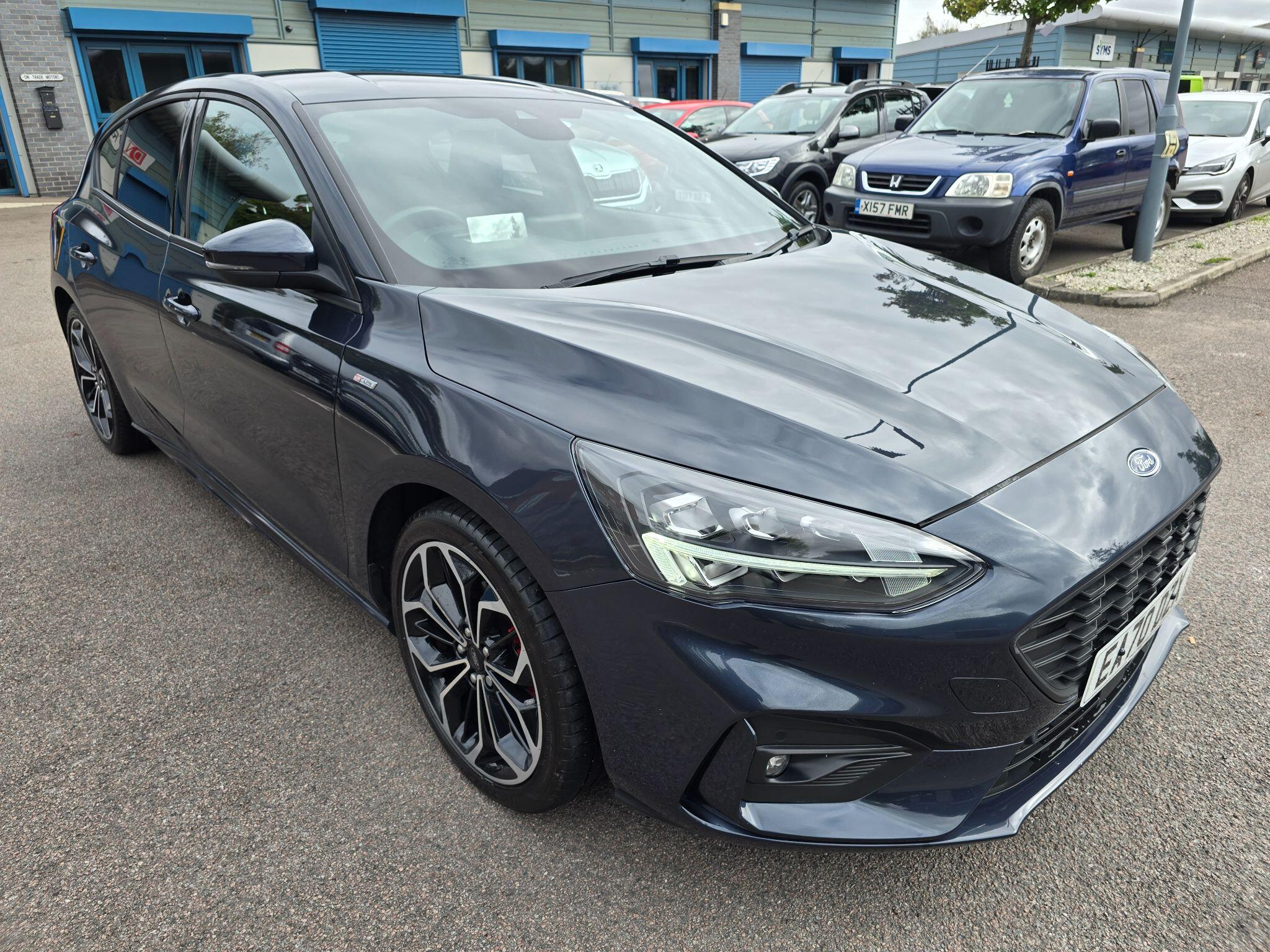 Ford Focus view 16