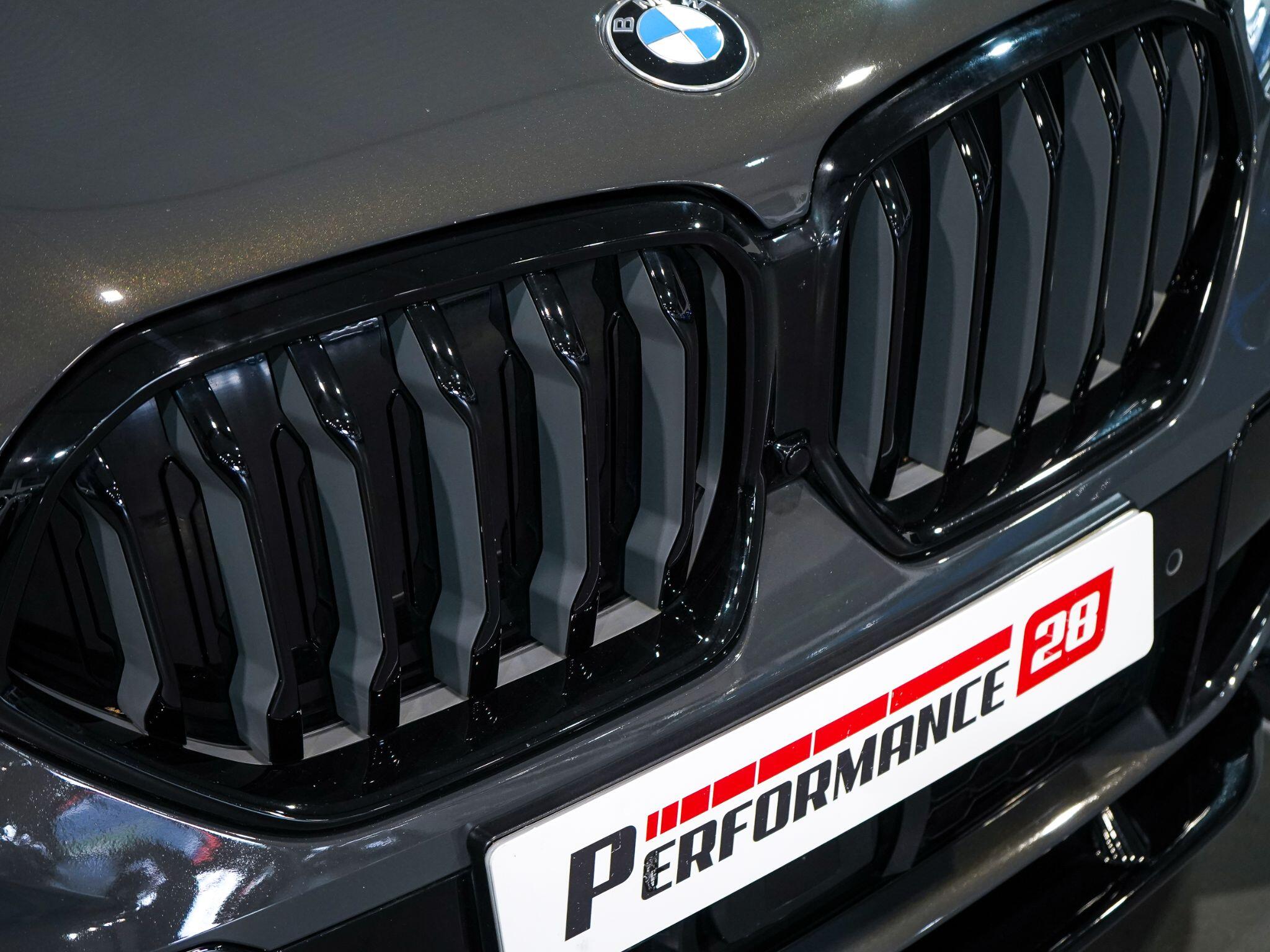 BMW X6 view 39