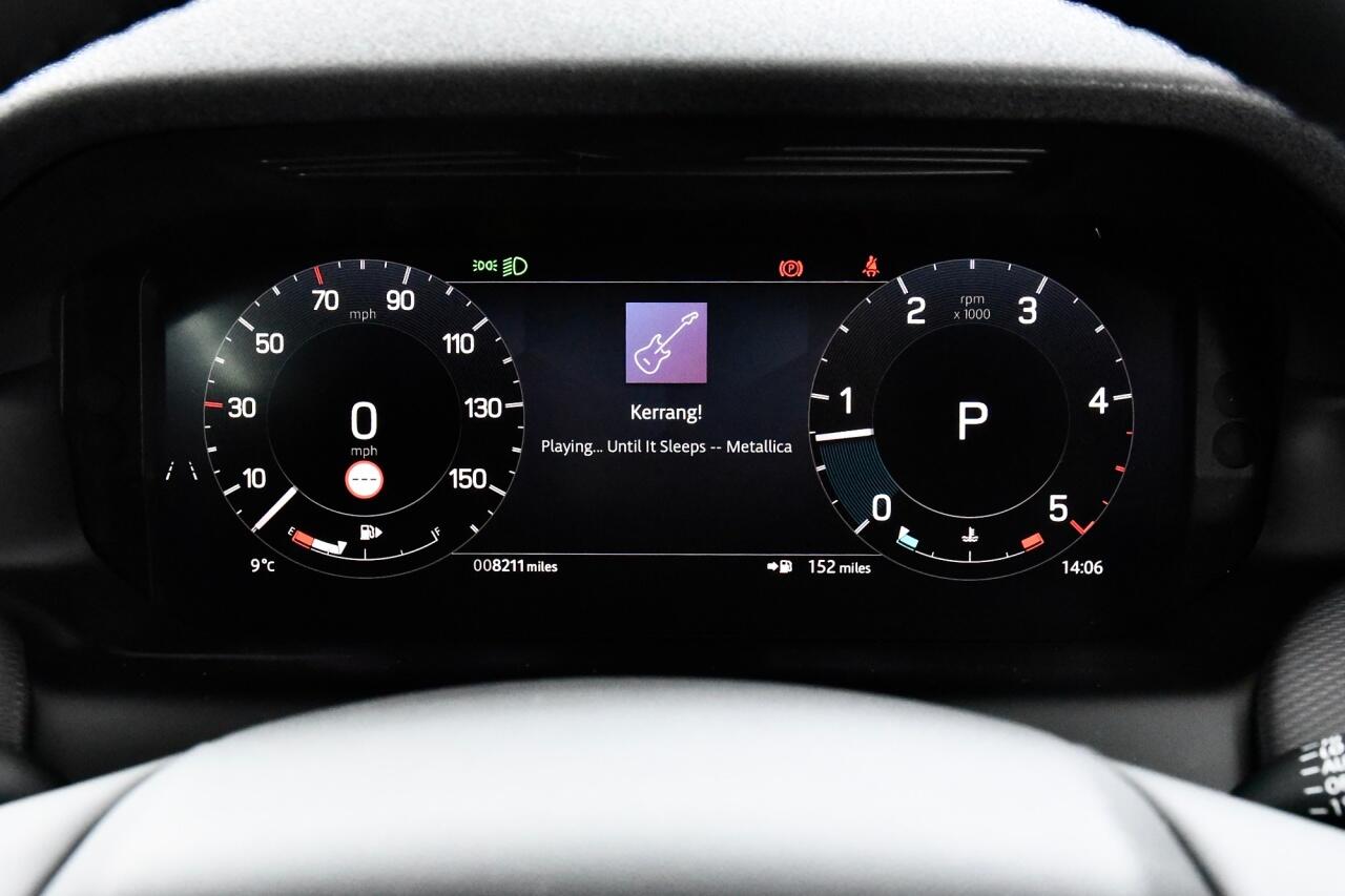 Land Rover Discovery Sport view 24