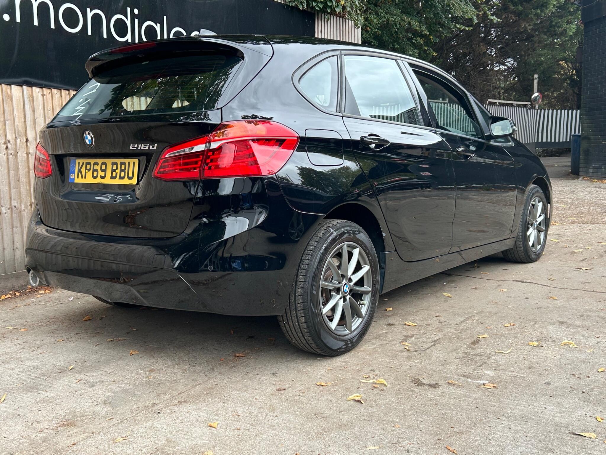 BMW 2 Series view 18