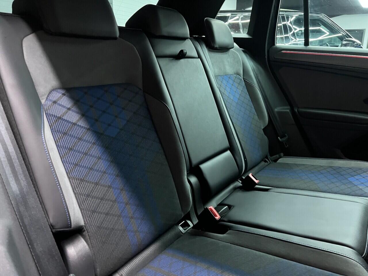 Volkswagen Tiguan view 45