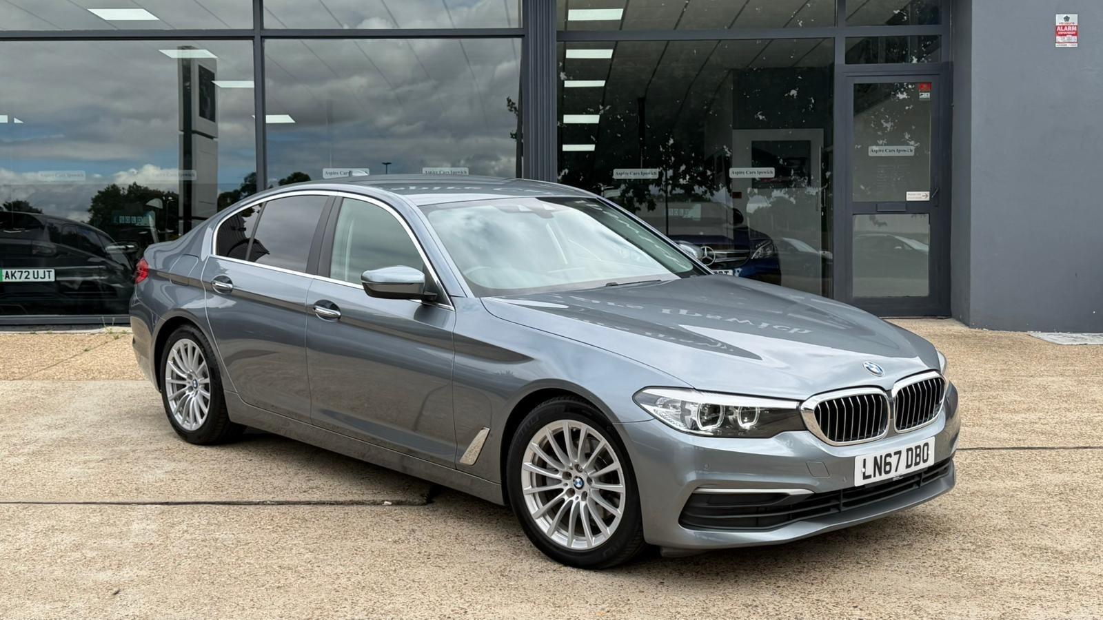 BMW 5 Series view 9