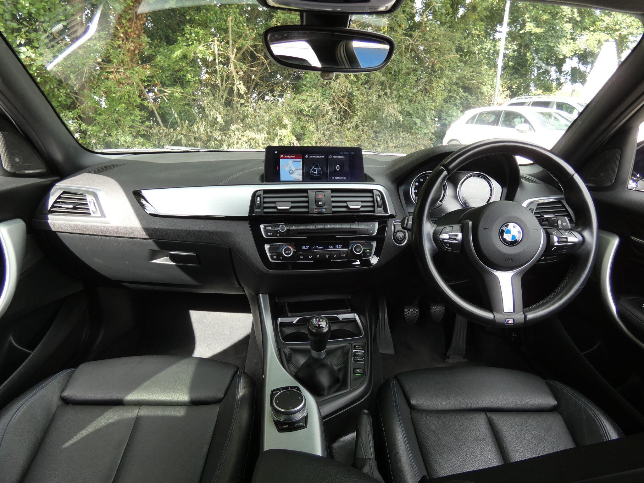 BMW 1 Series view 23