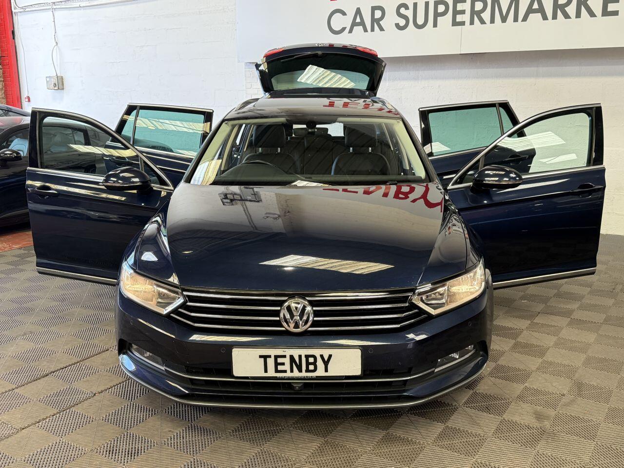Volkswagen Passat view 12