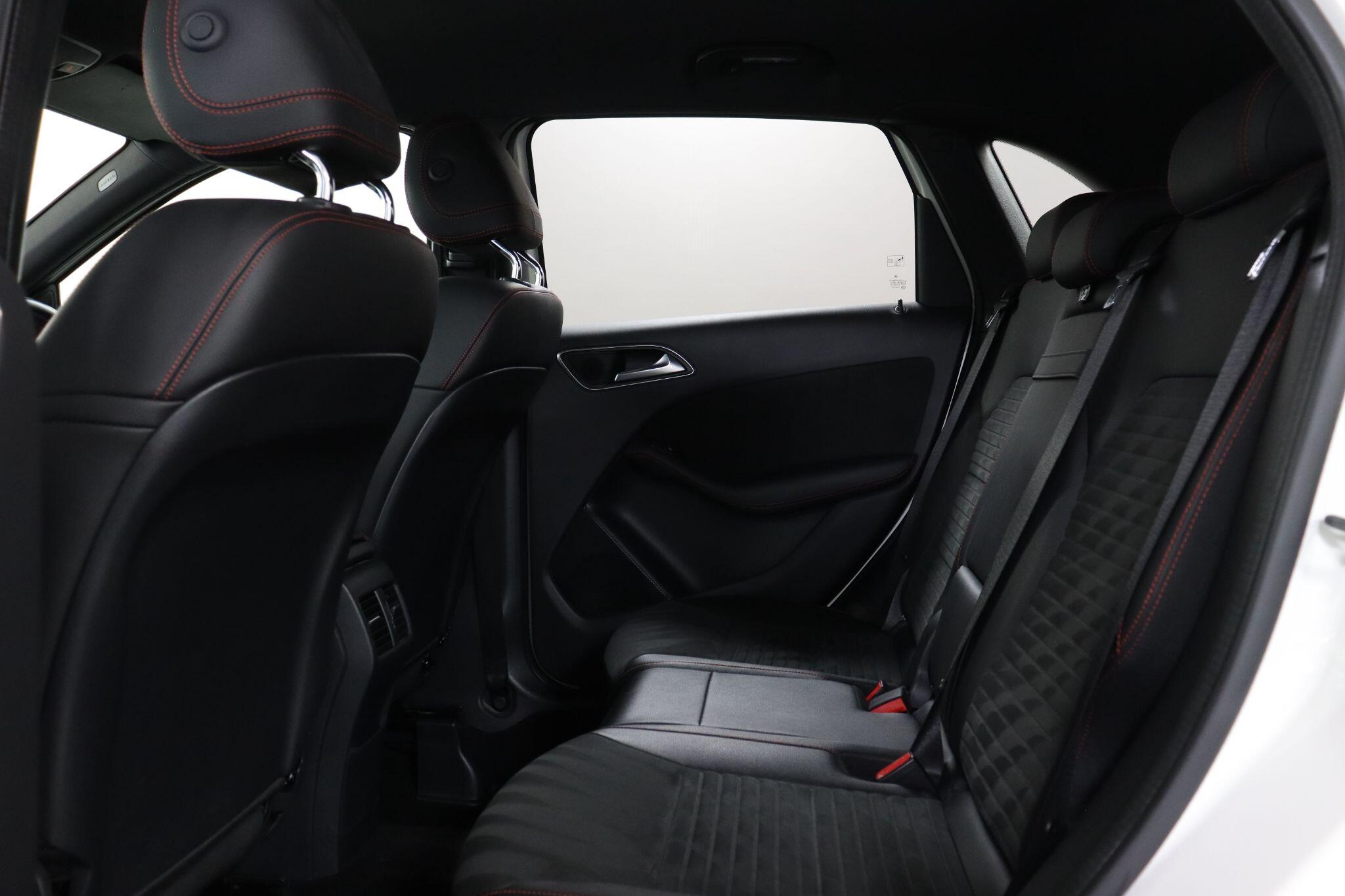 Mercedes-Benz B Class view 42