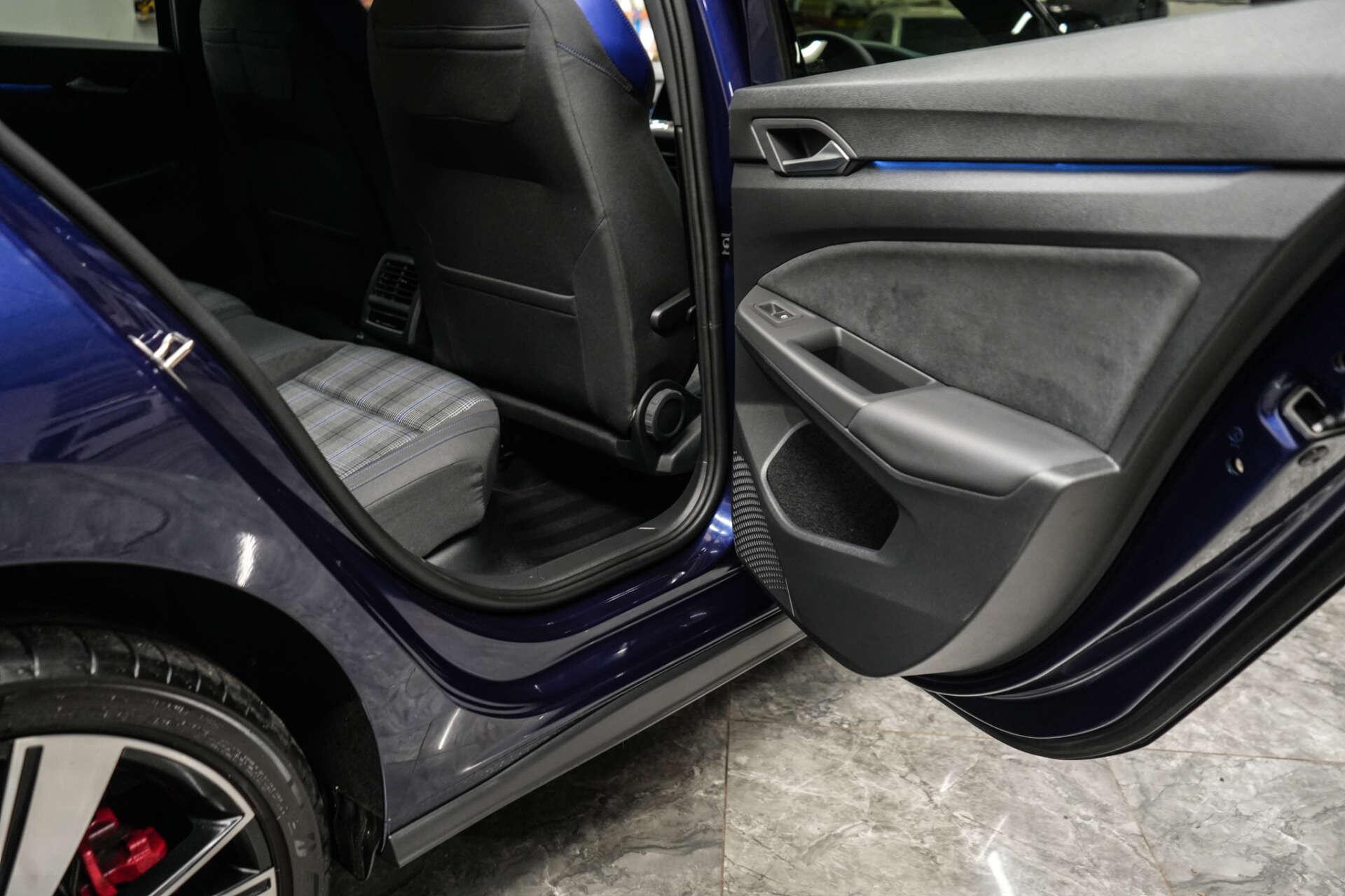 Volkswagen Golf view 18