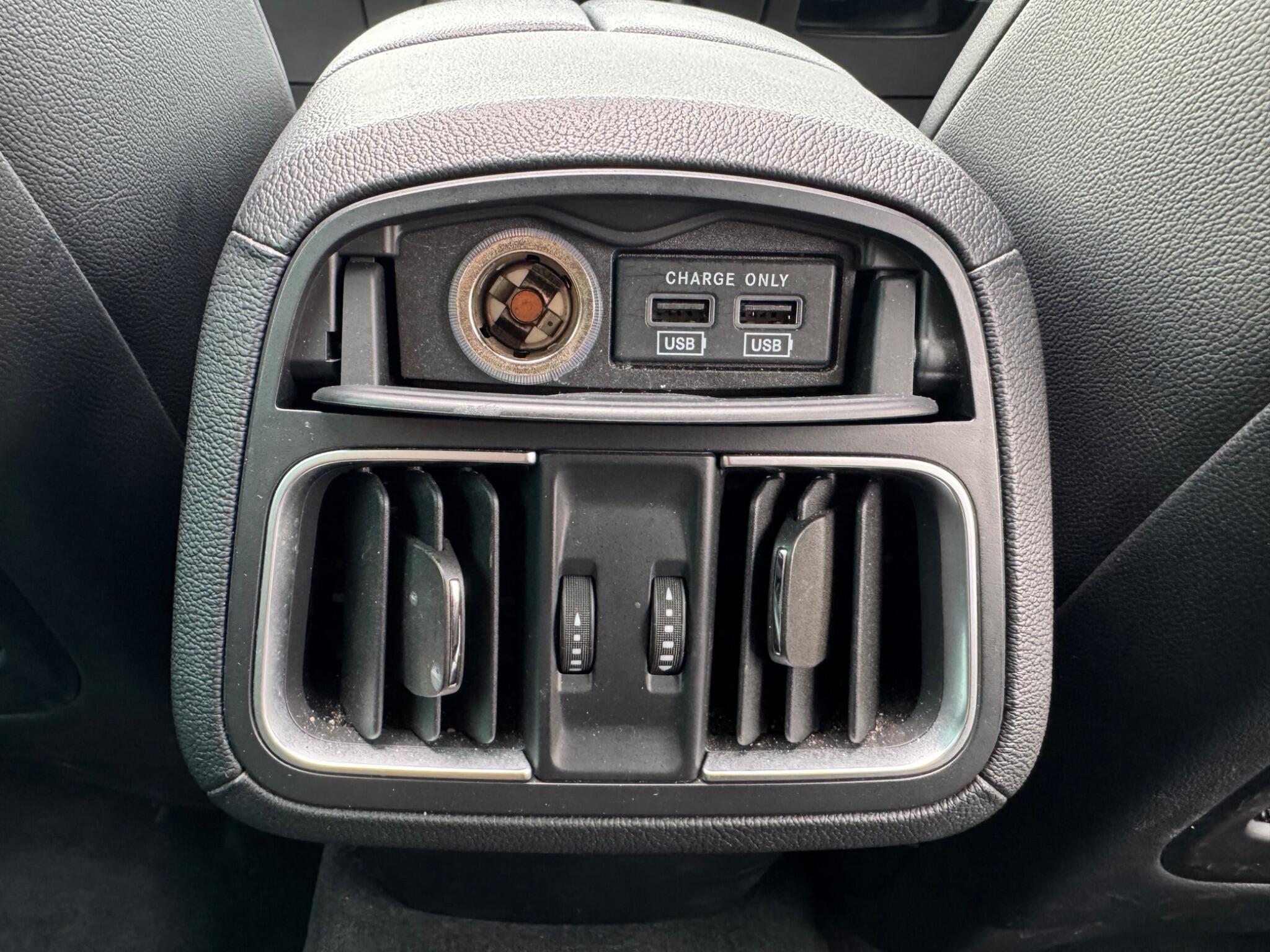 Maserati Levante view 21