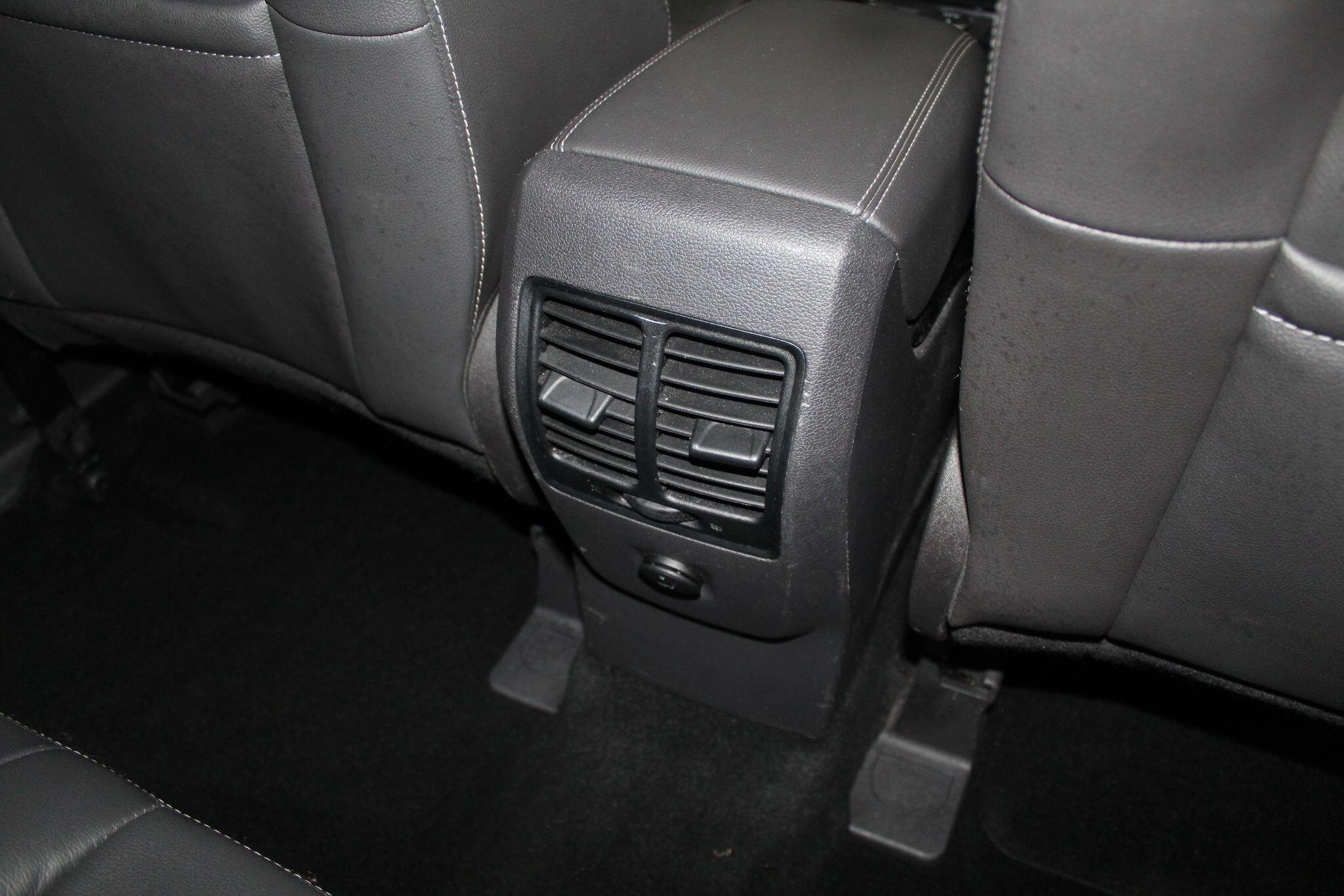 Ford Kuga view 49