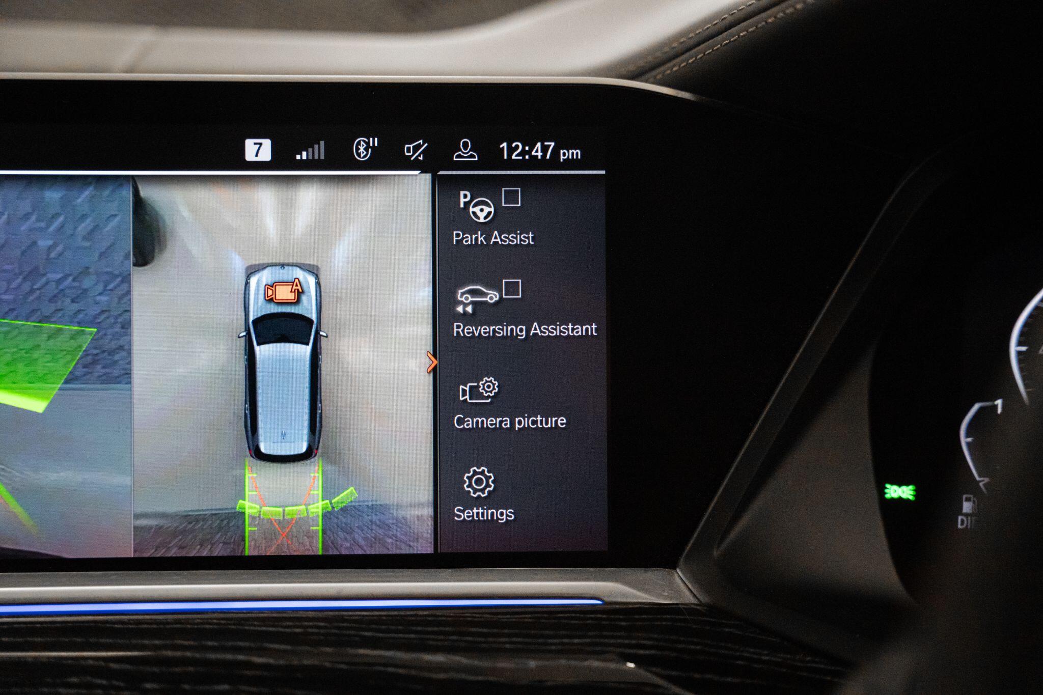 BMW X7 view 42