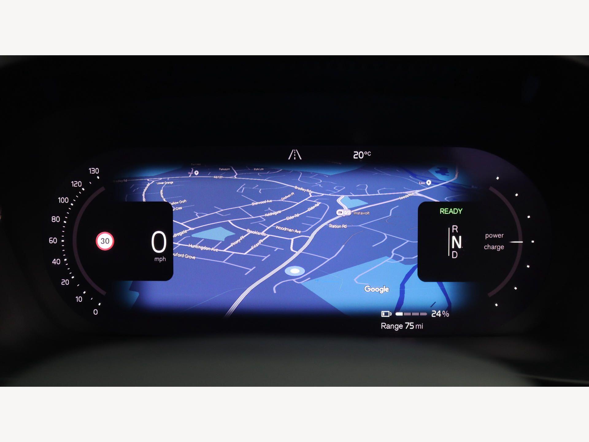 Volvo XC40 view 14