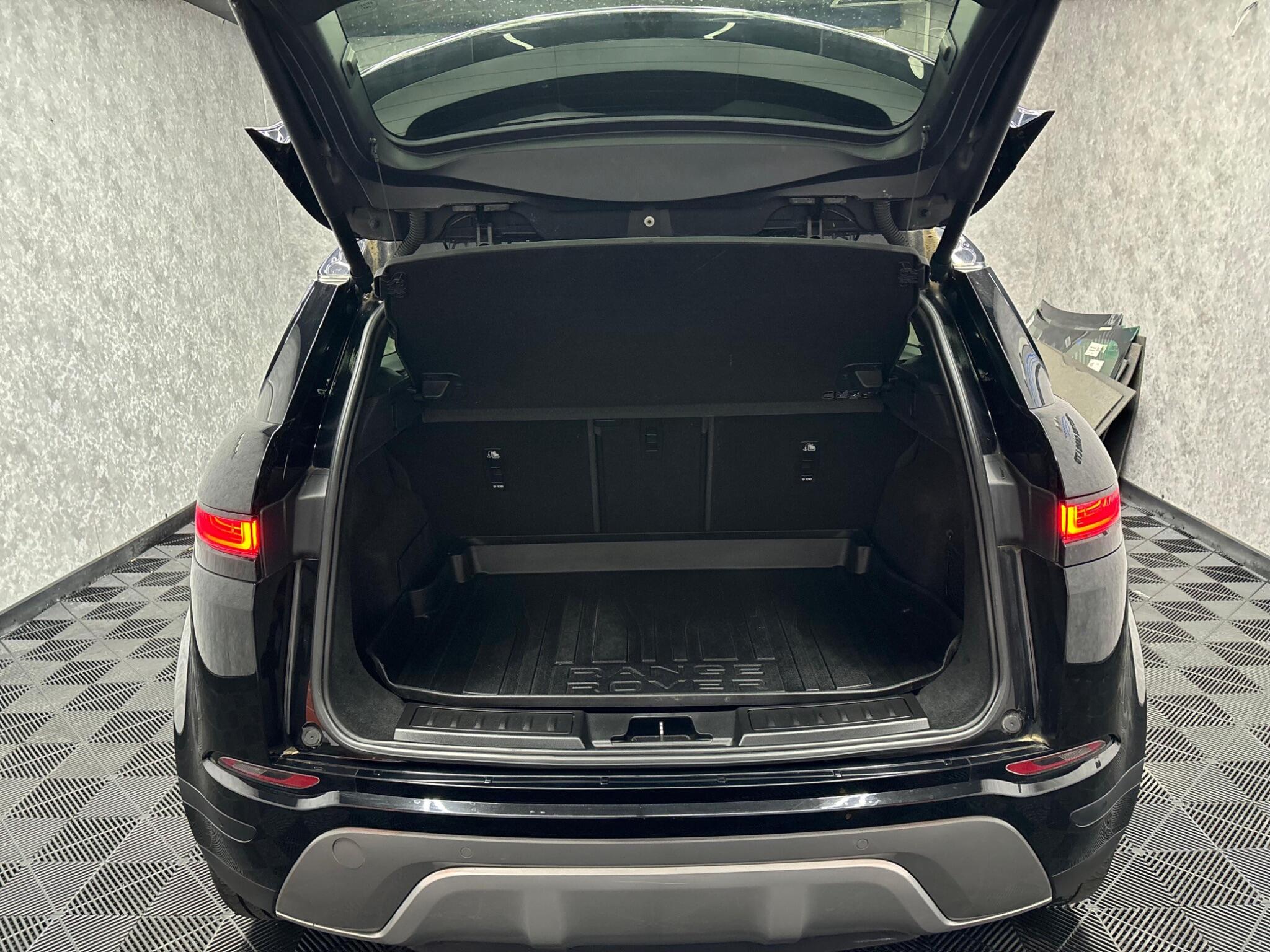 Land Rover Range Rover Evoque view 38