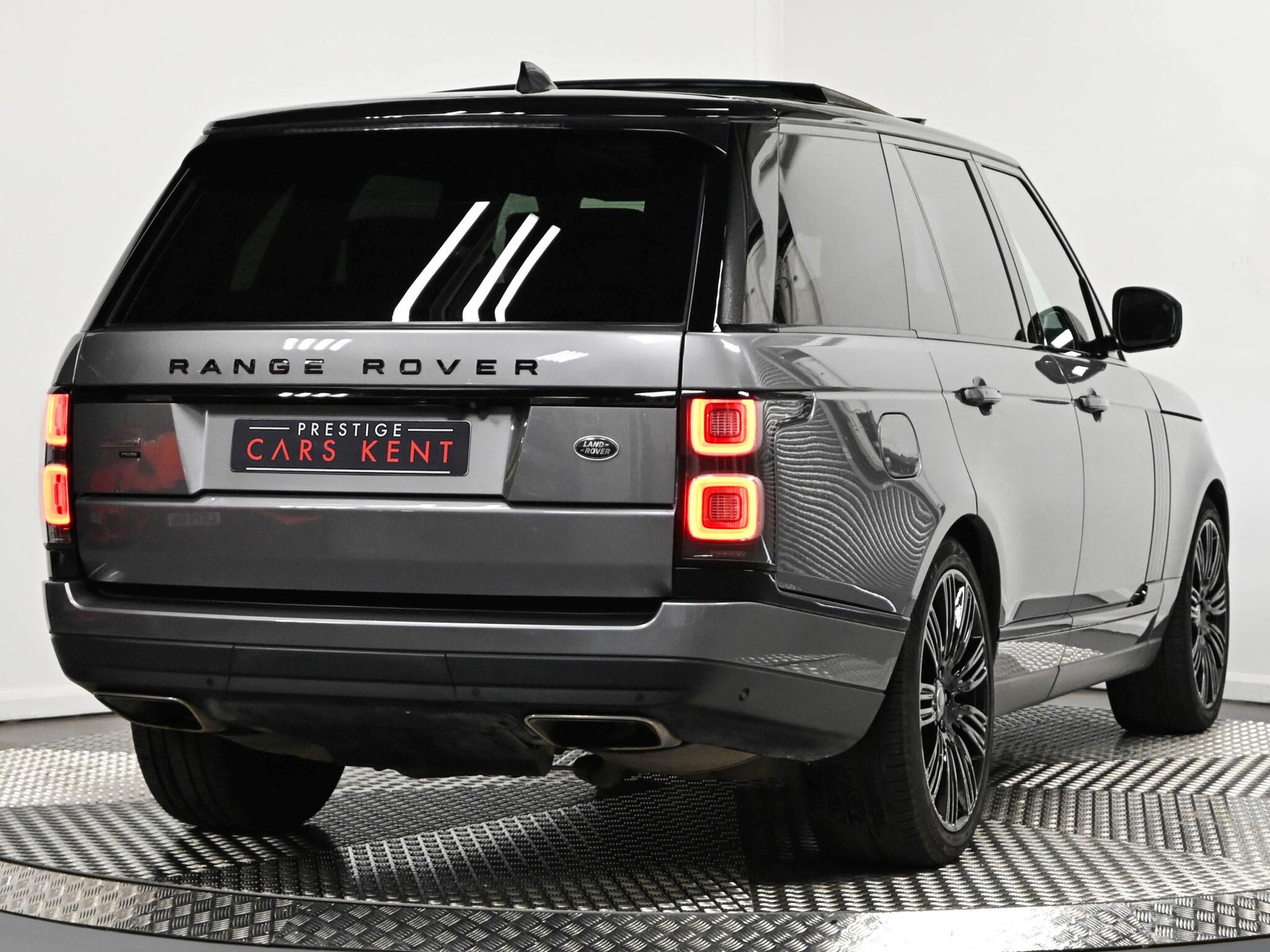 Land Rover Range Rover view 32