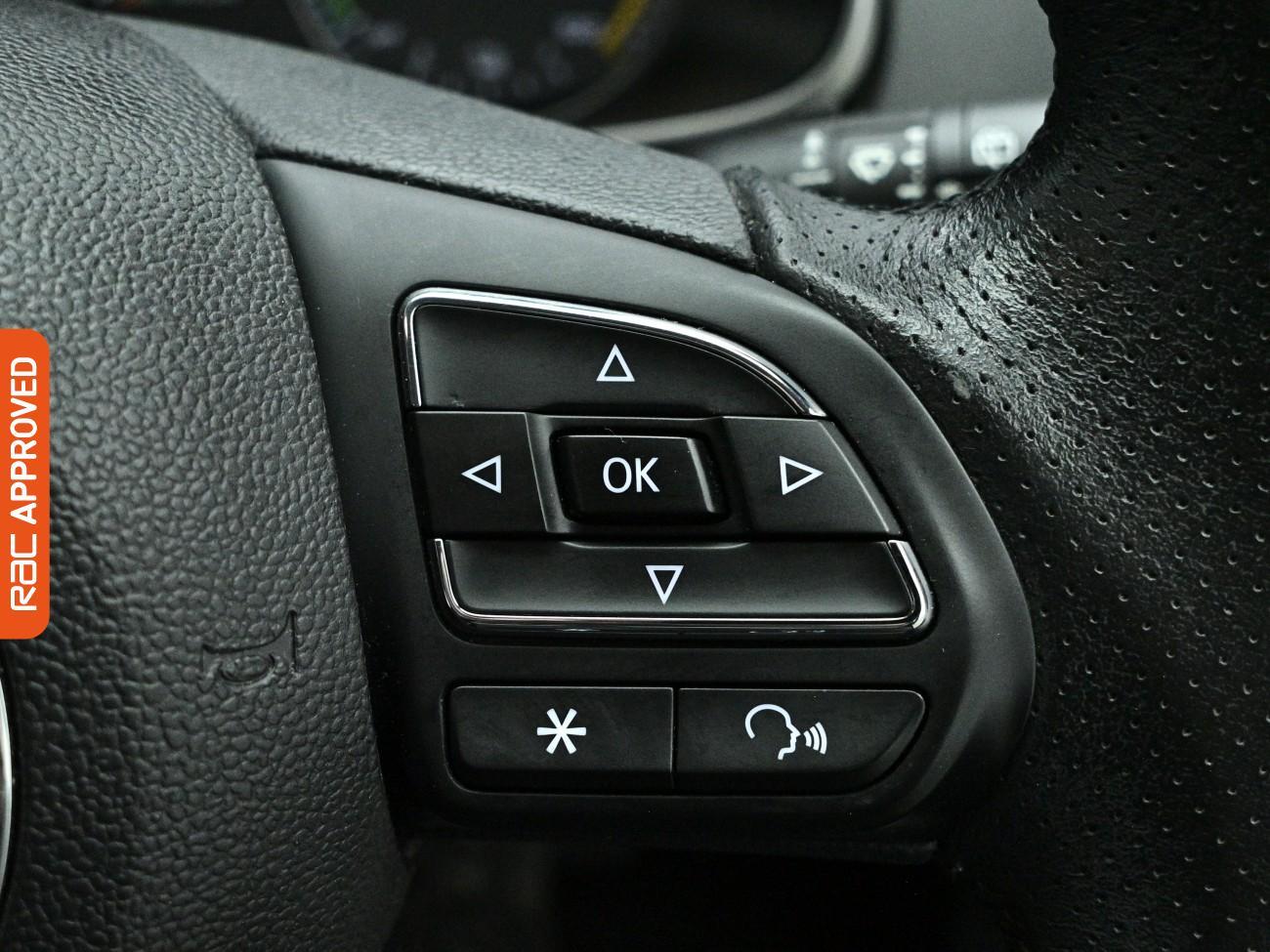 MG ZS view 23
