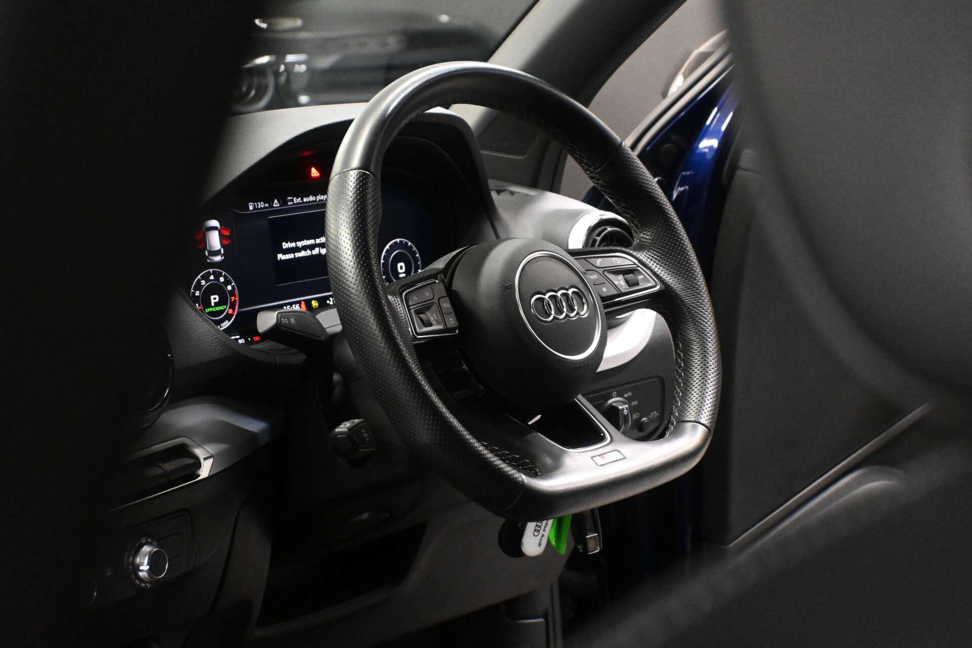 Audi Q2 view 4