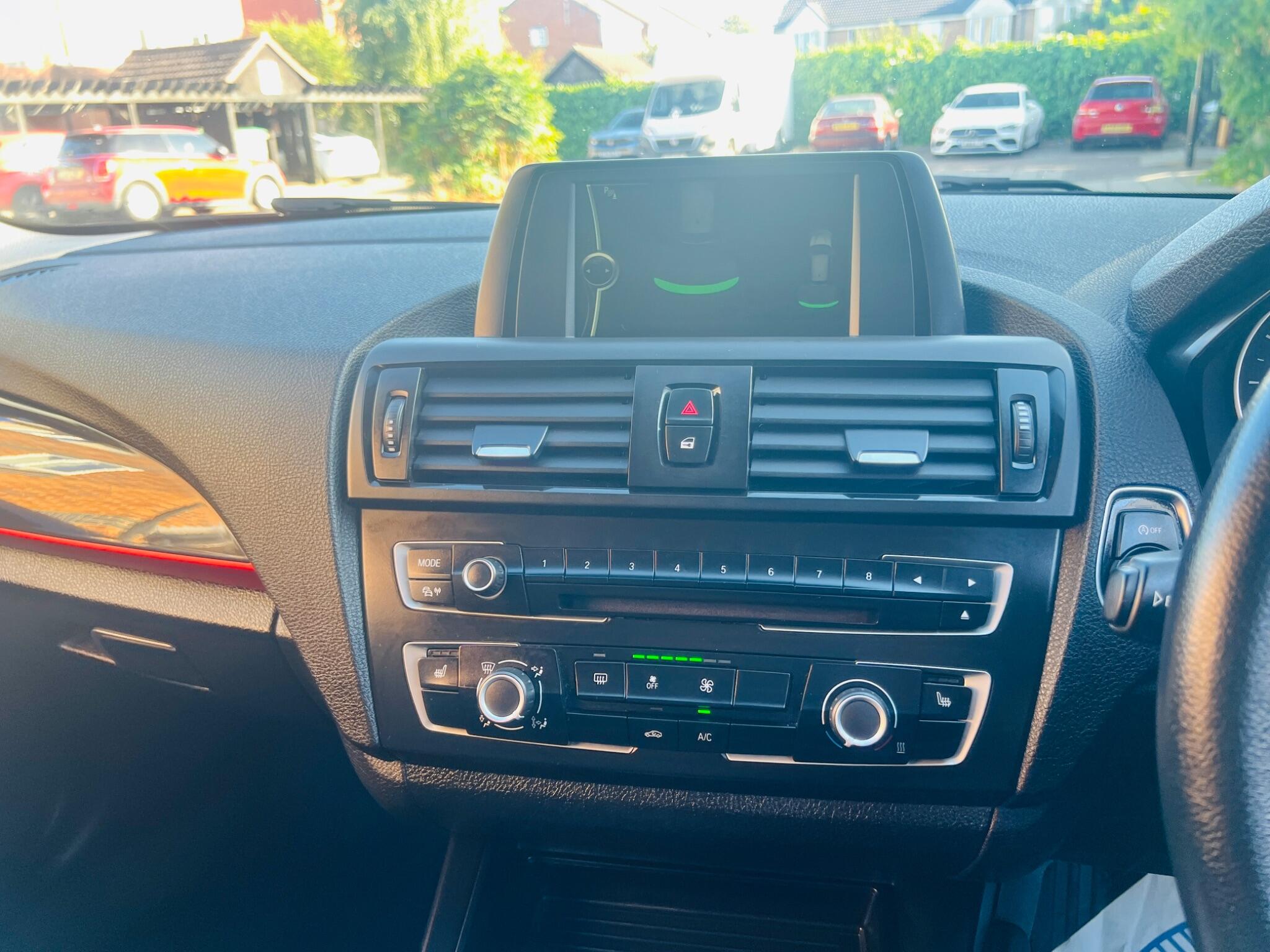 BMW 1 Series view 44