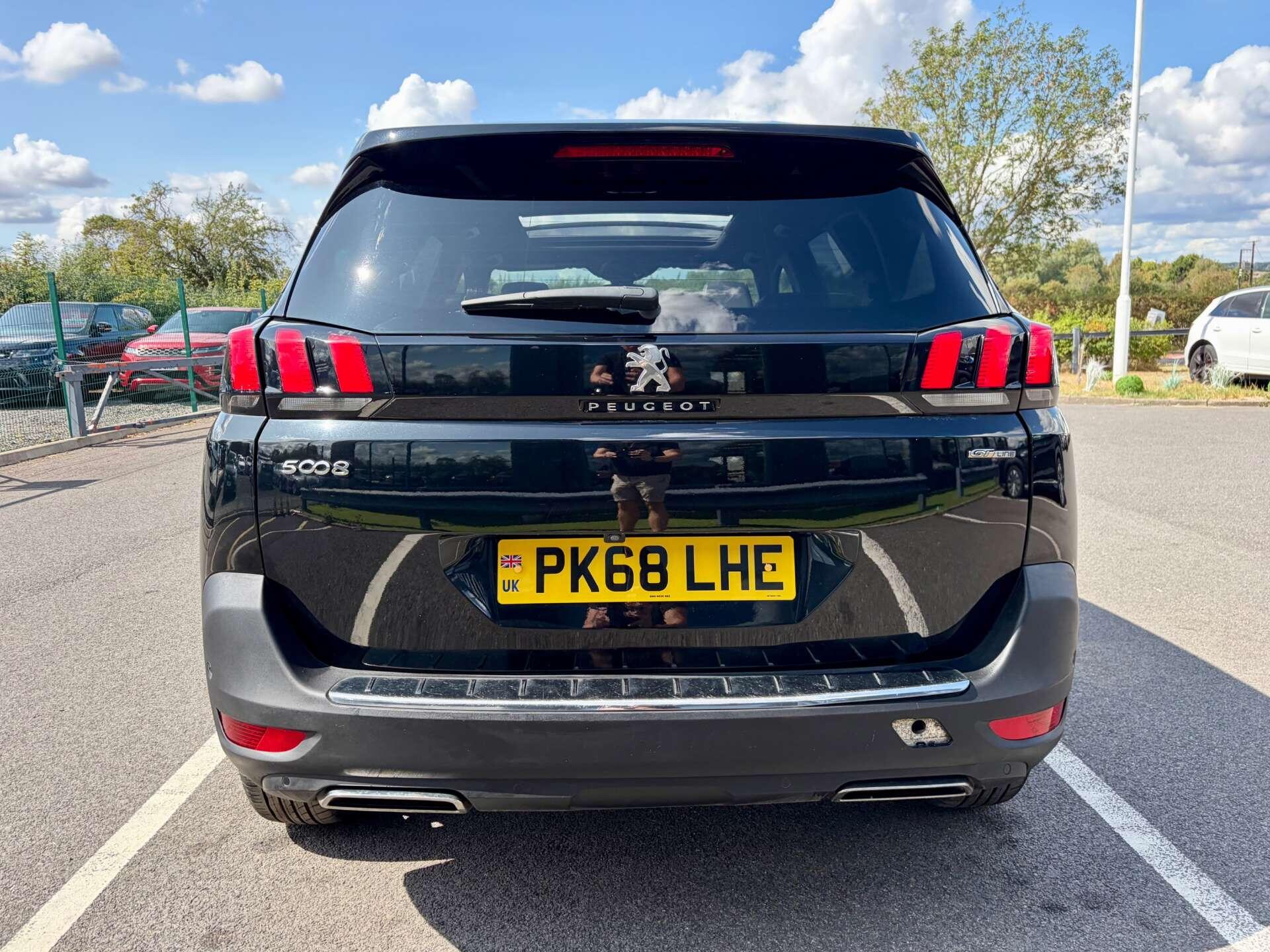 Peugeot 5008 view 7