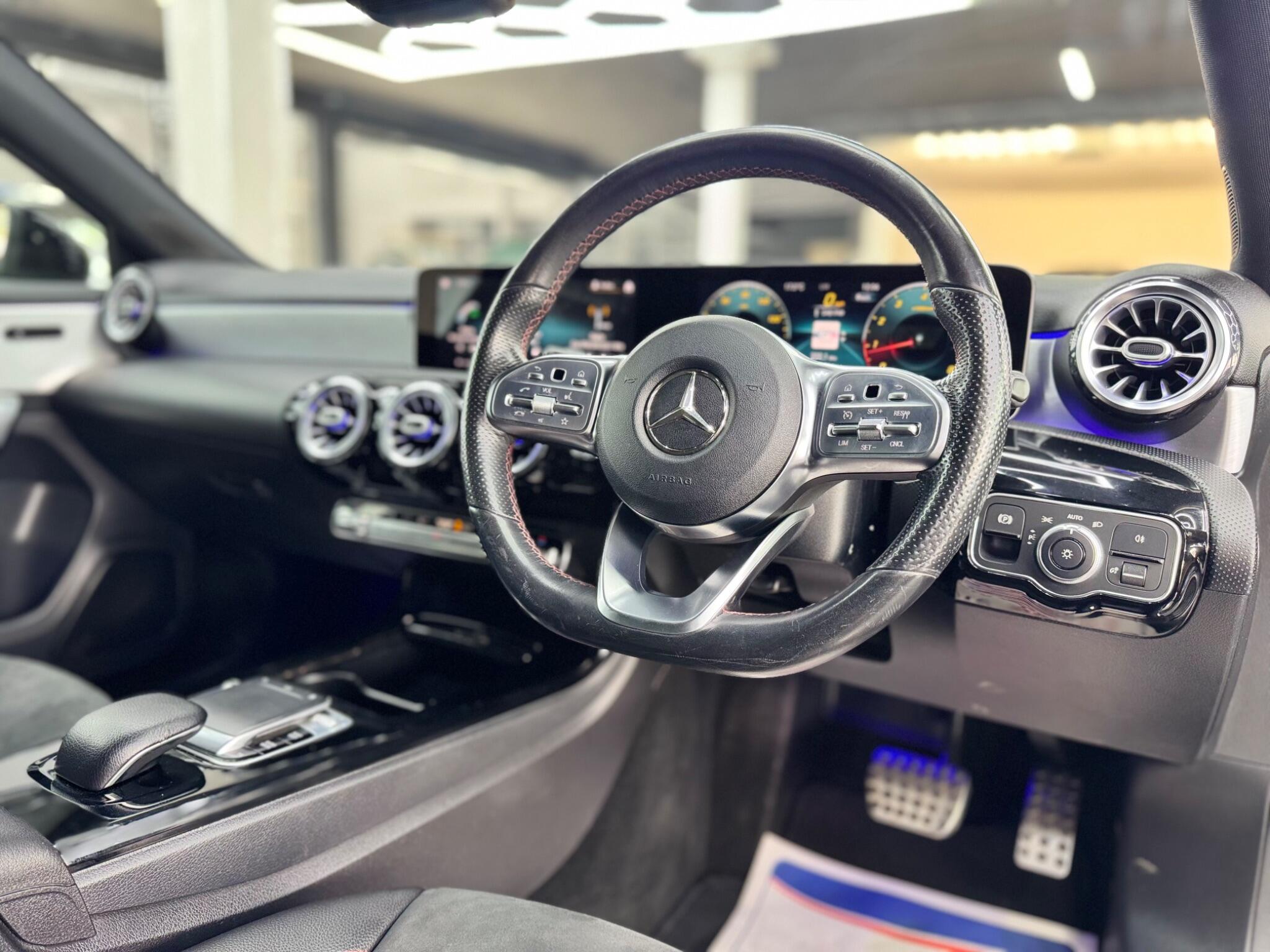 Mercedes-Benz A-Class view 32