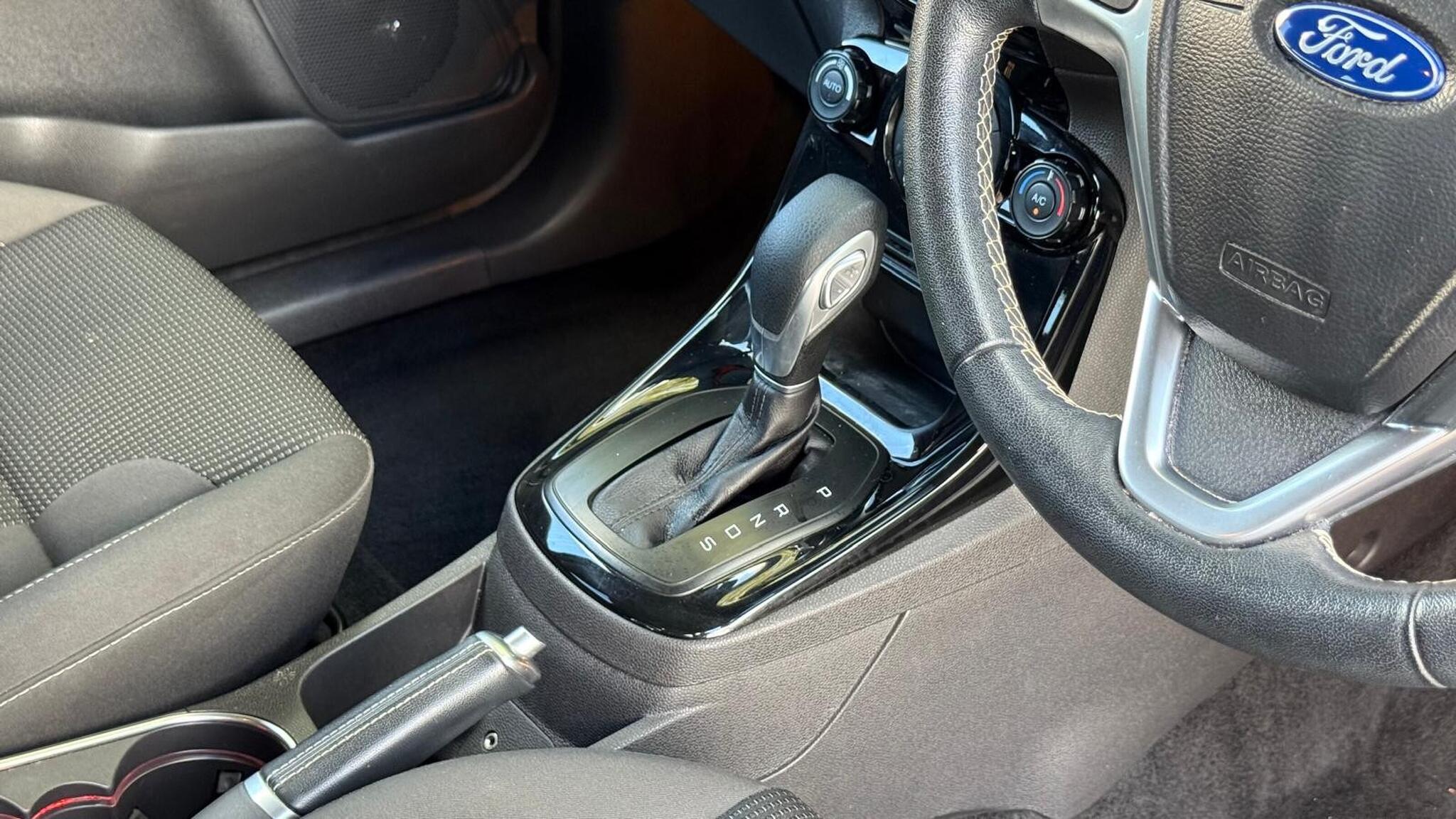 Ford Fiesta view 21