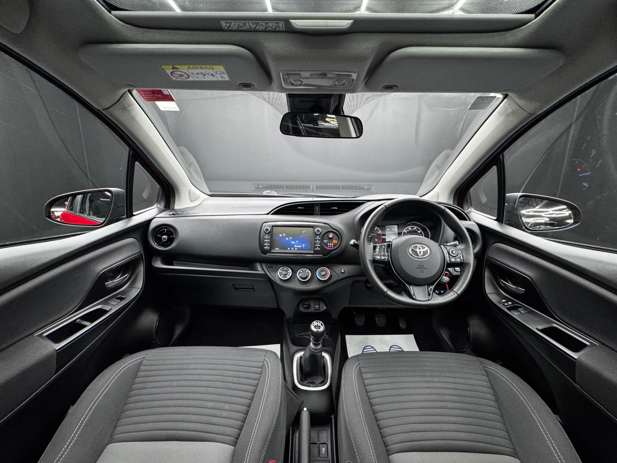 Toyota Yaris view 17