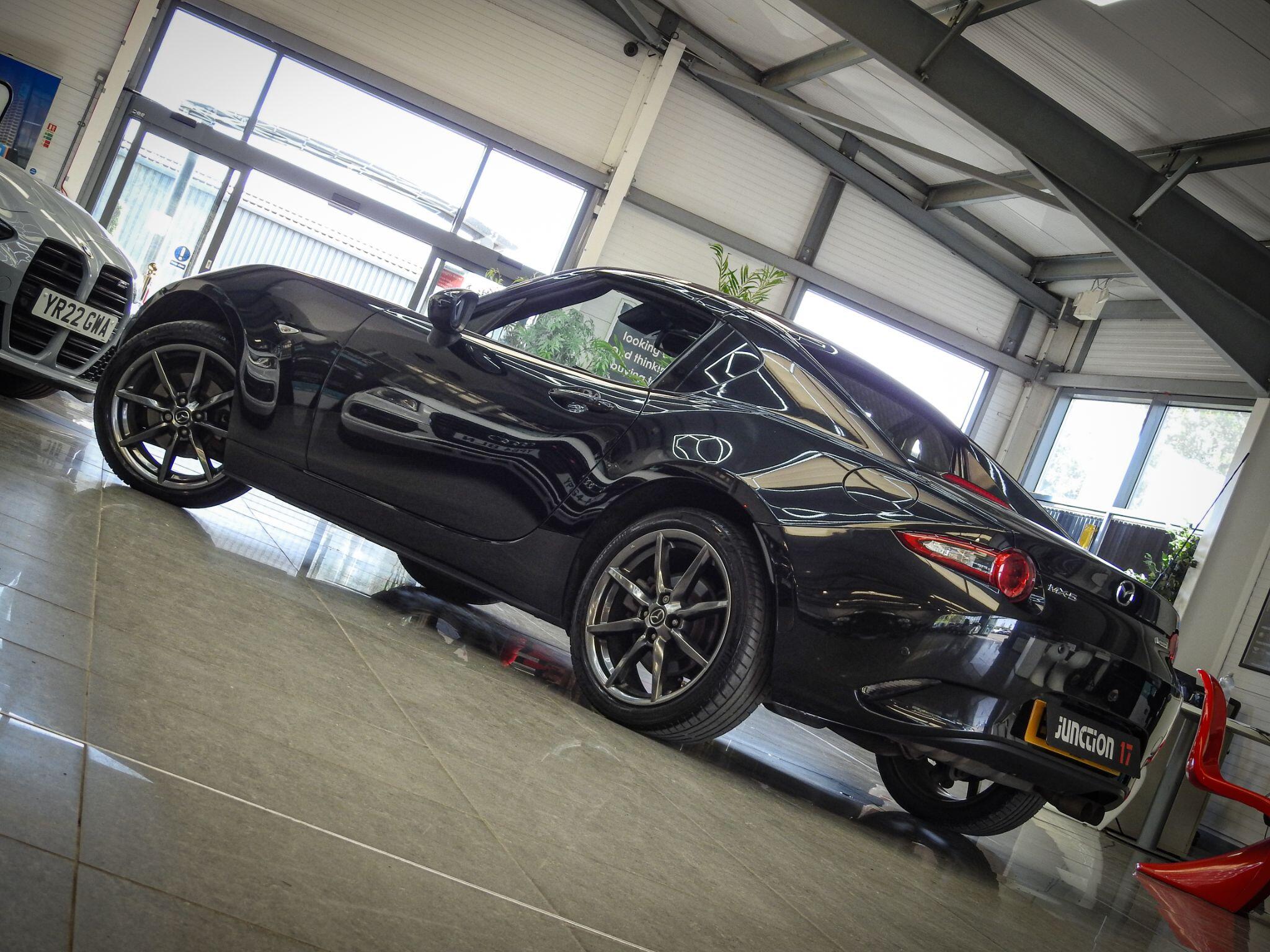 Mazda MX-5 view 4