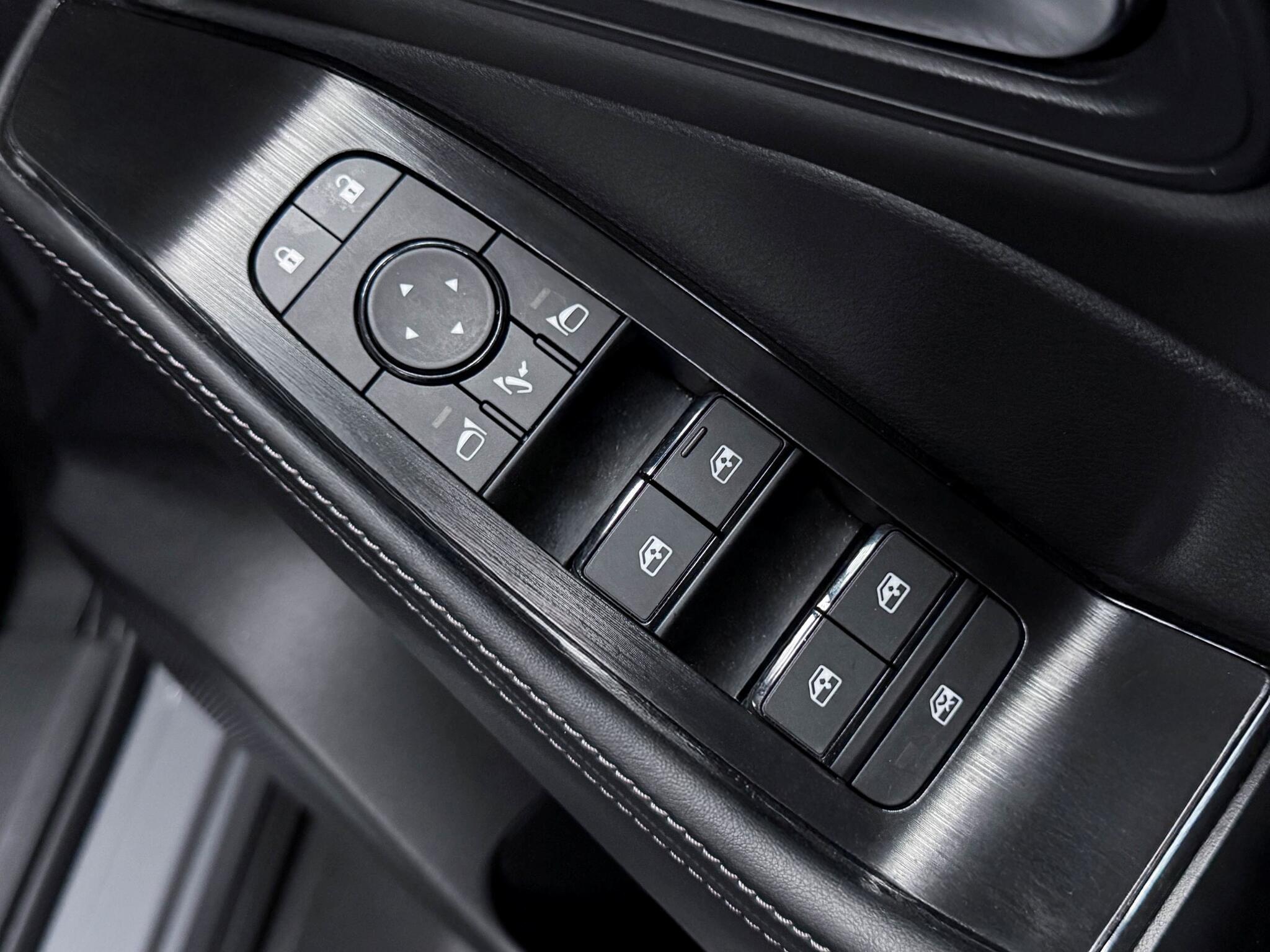 Nissan X-Trail view 28