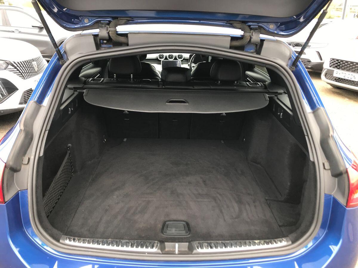 Mercedes-Benz C-Class view 8