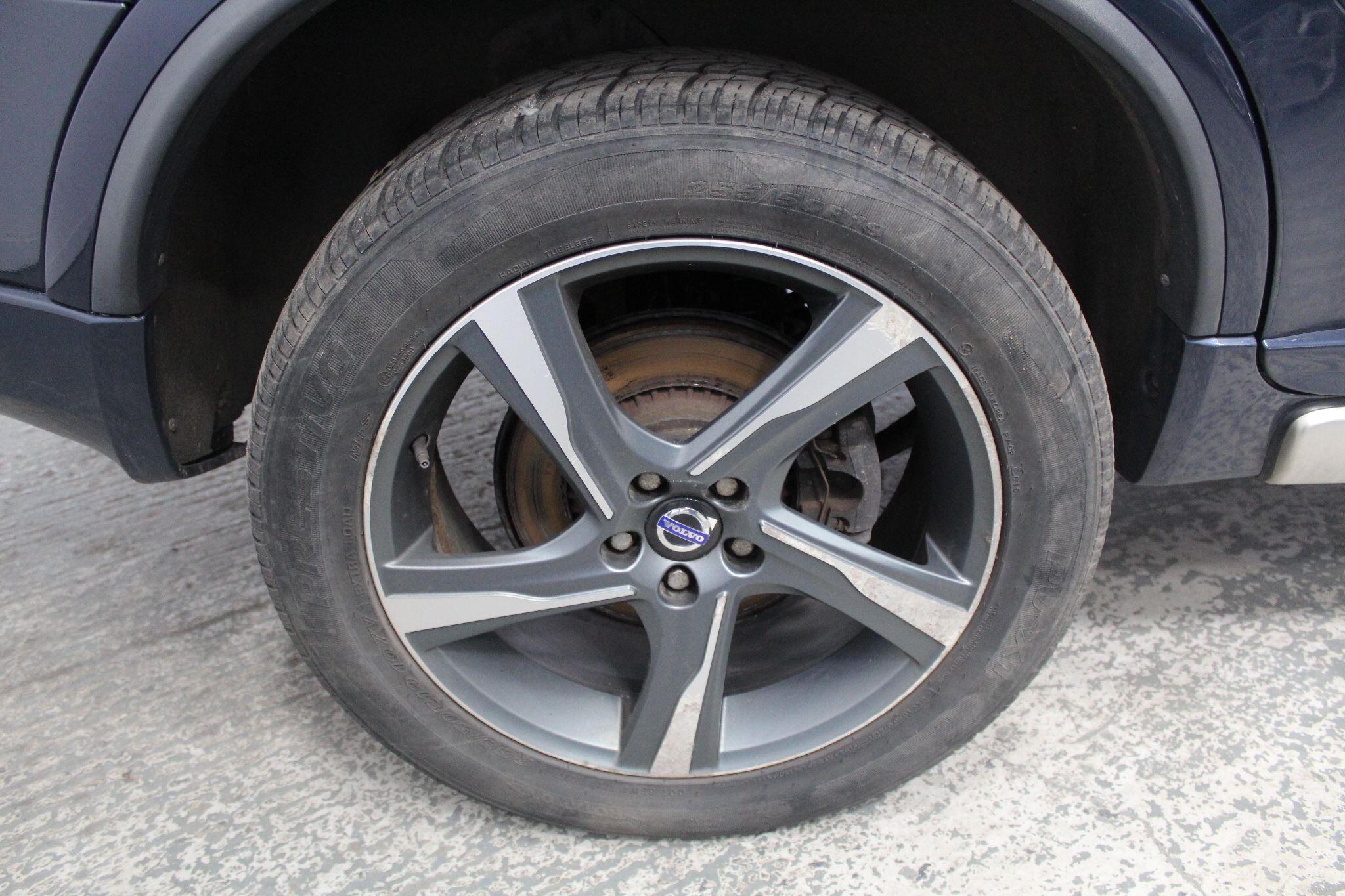 Volvo XC90 view 52