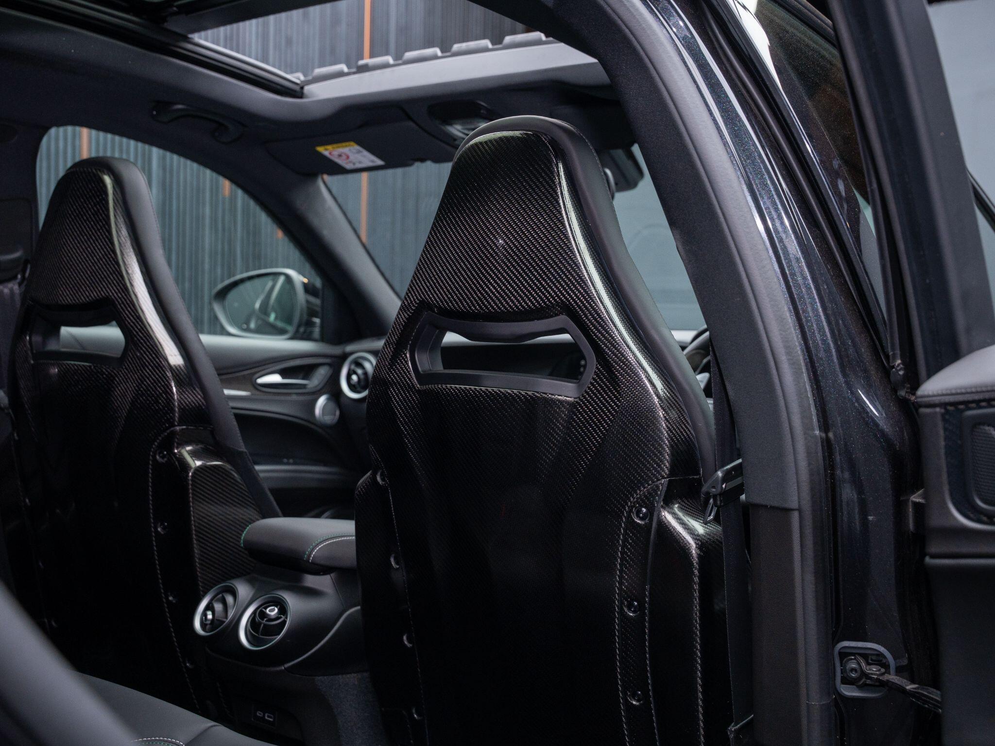 Alfa Romeo Stelvio view 4